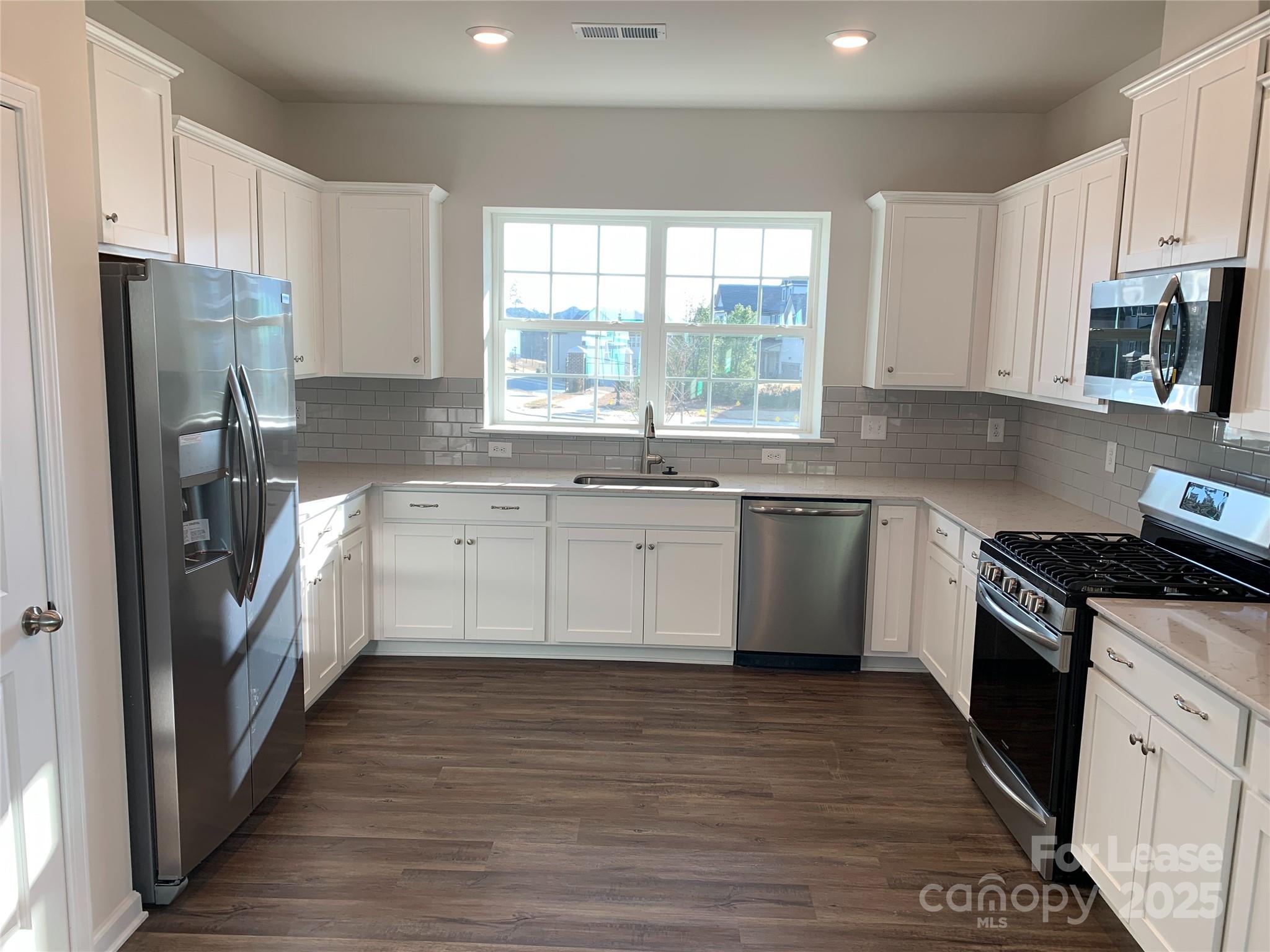 17212 Snug Harbor Drive