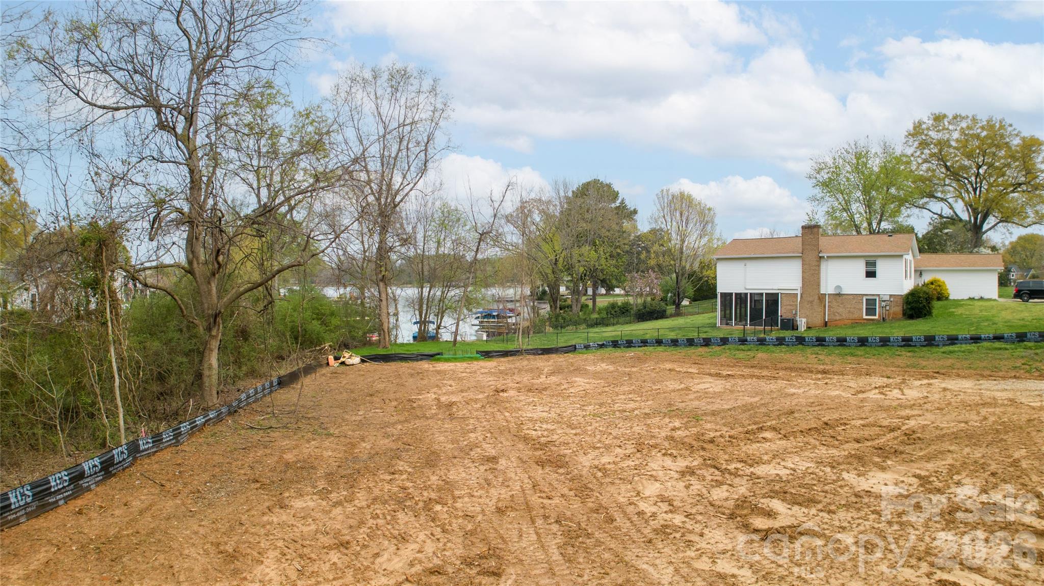 Lake Norman Bonanza - Land