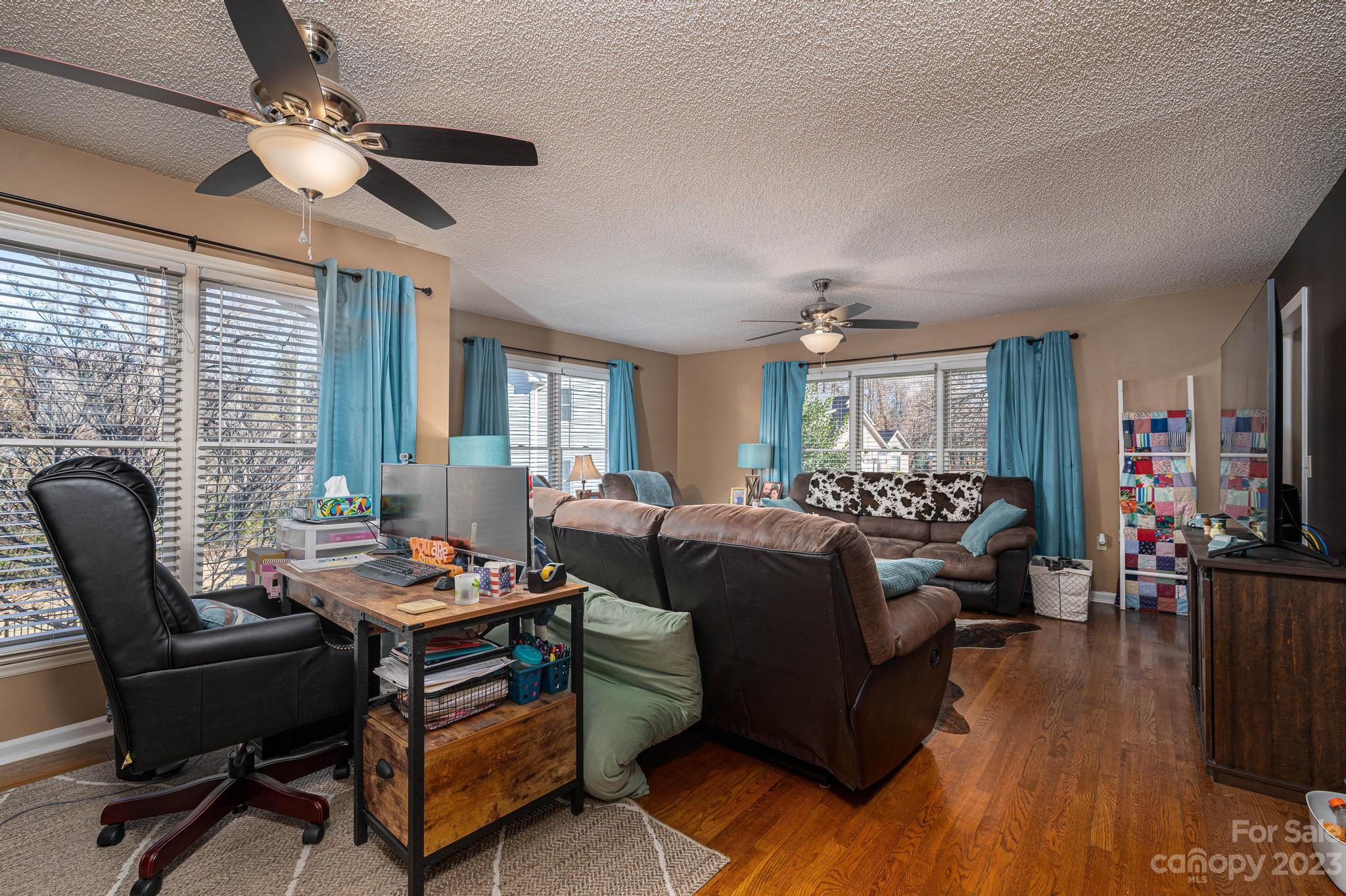 Plaza Ridge - Residential