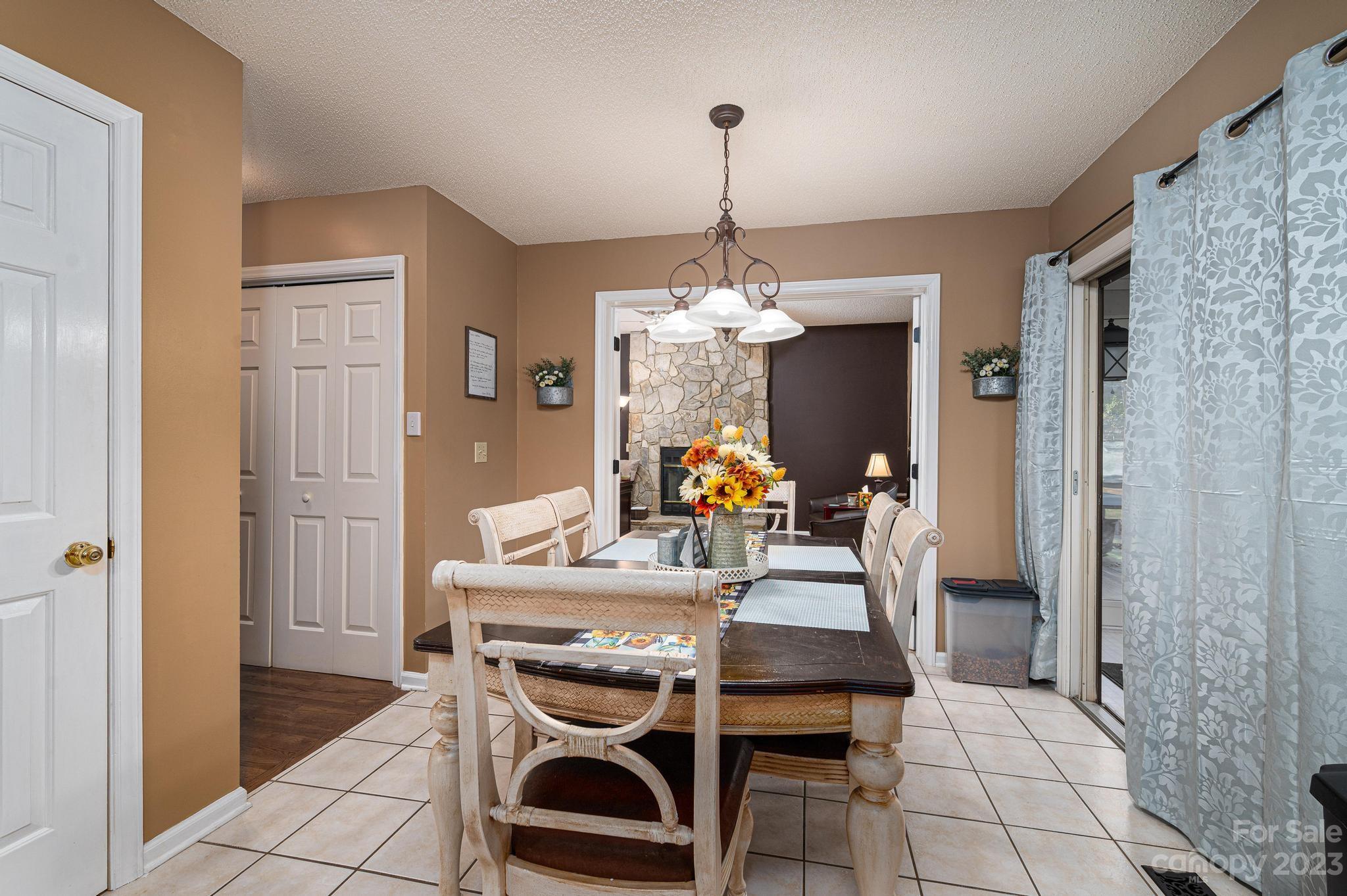 Plaza Ridge - Residential