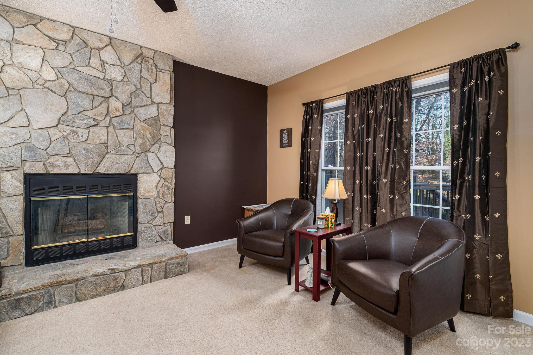 Plaza Ridge - Residential