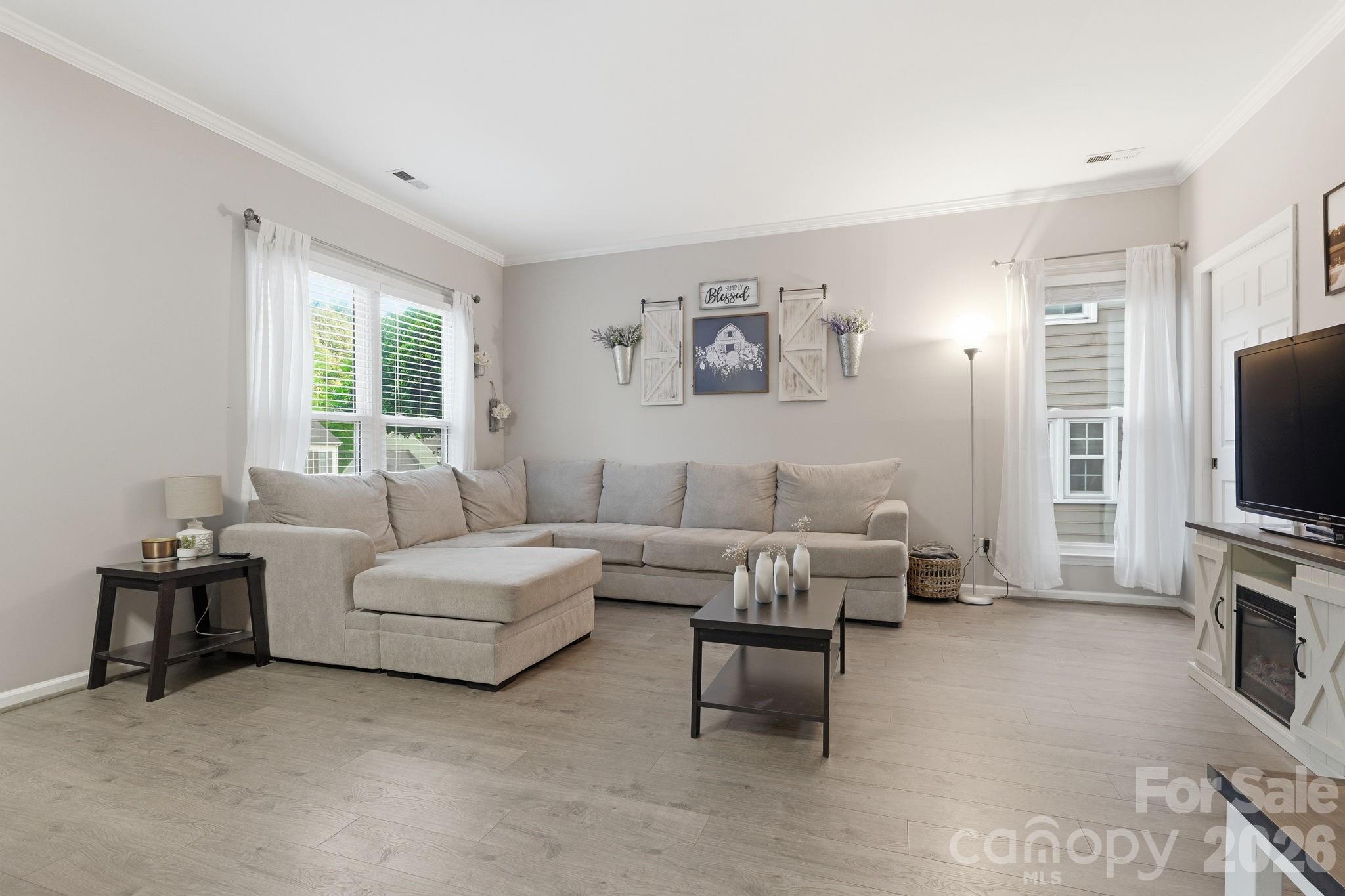 Davis Lake - Residential