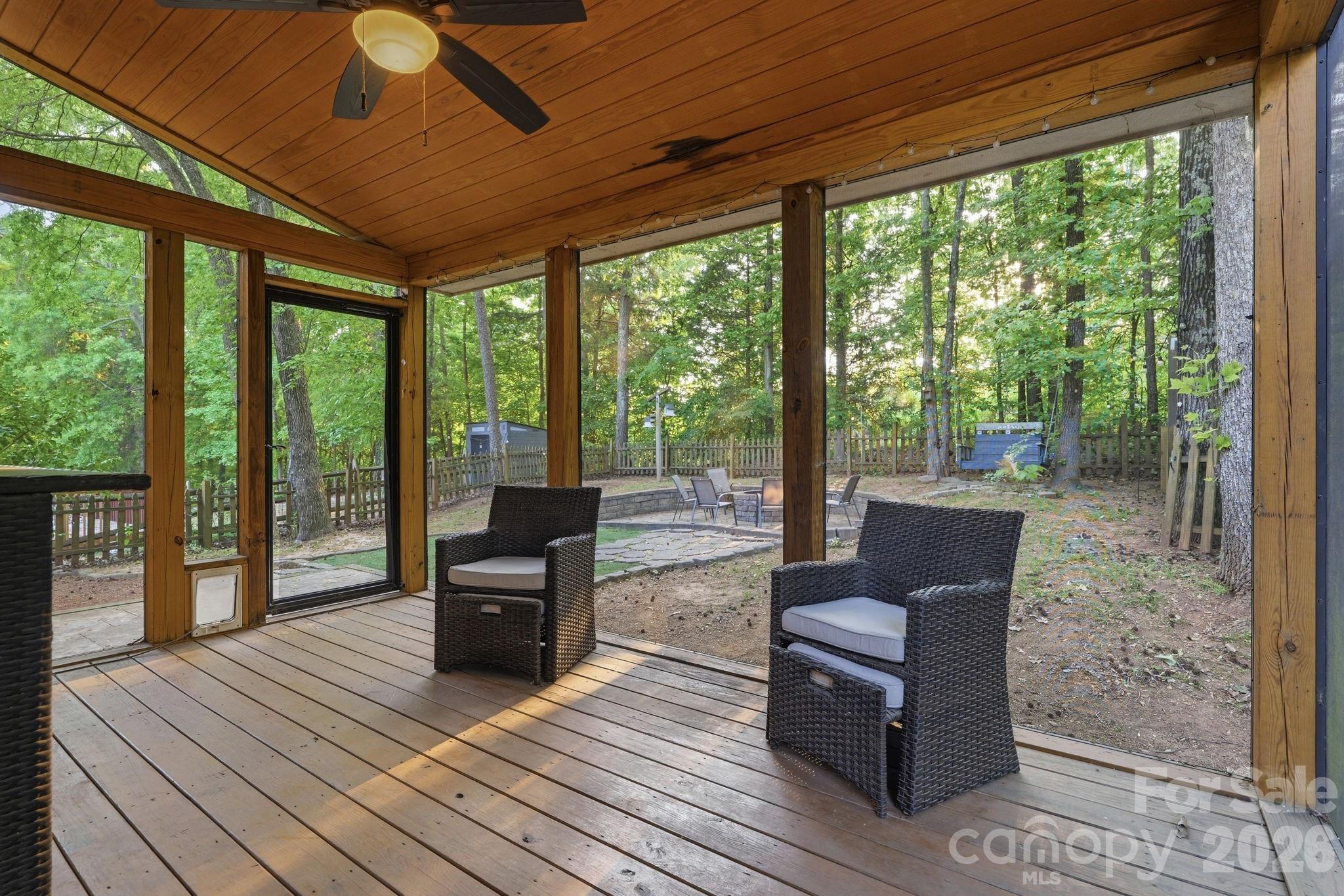 Davis Lake - Residential