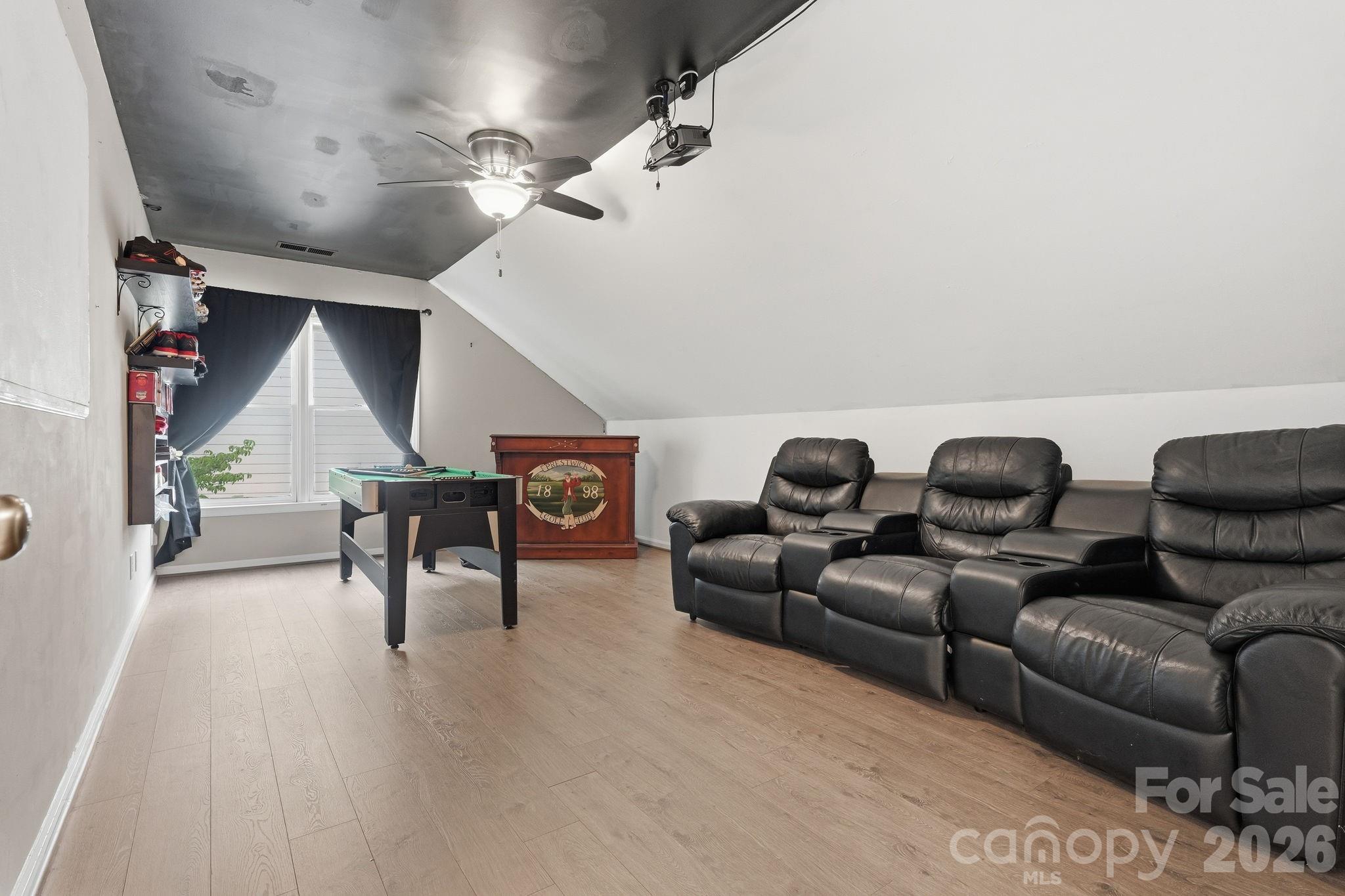 Davis Lake - Residential