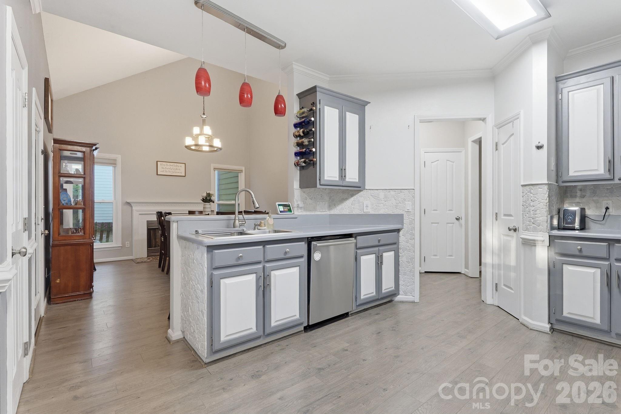 Davis Lake - Residential
