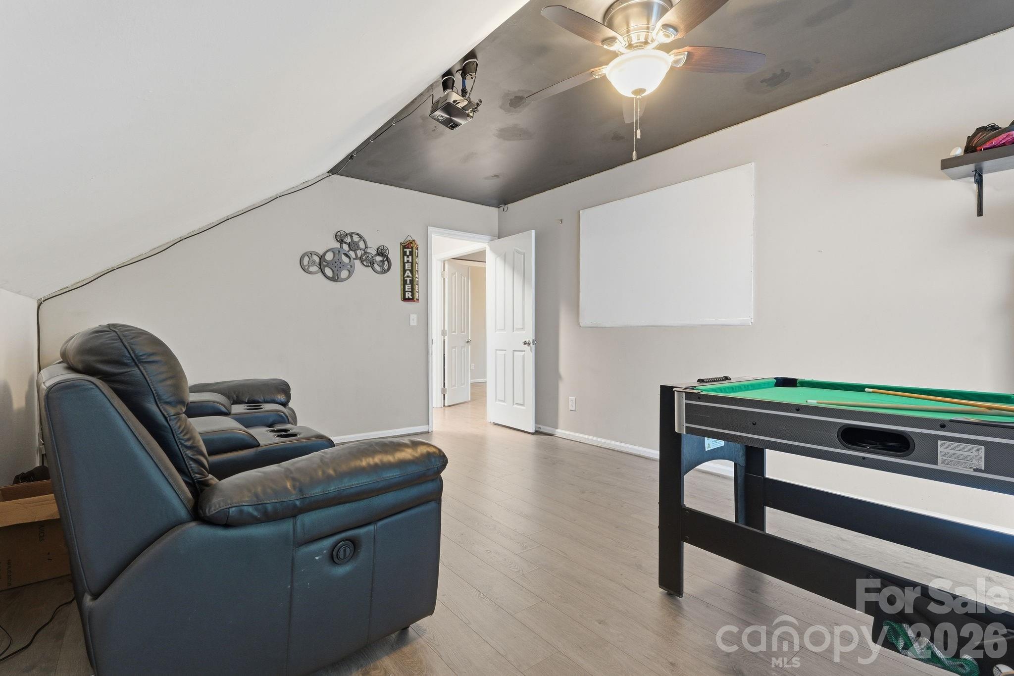 Davis Lake - Residential