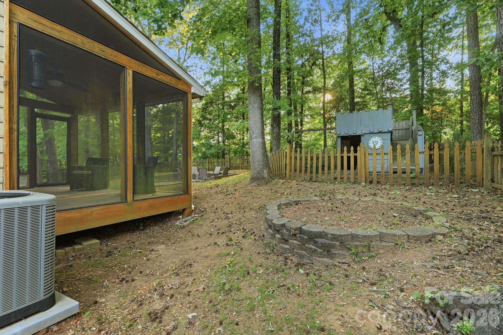 Davis Lake - Residential