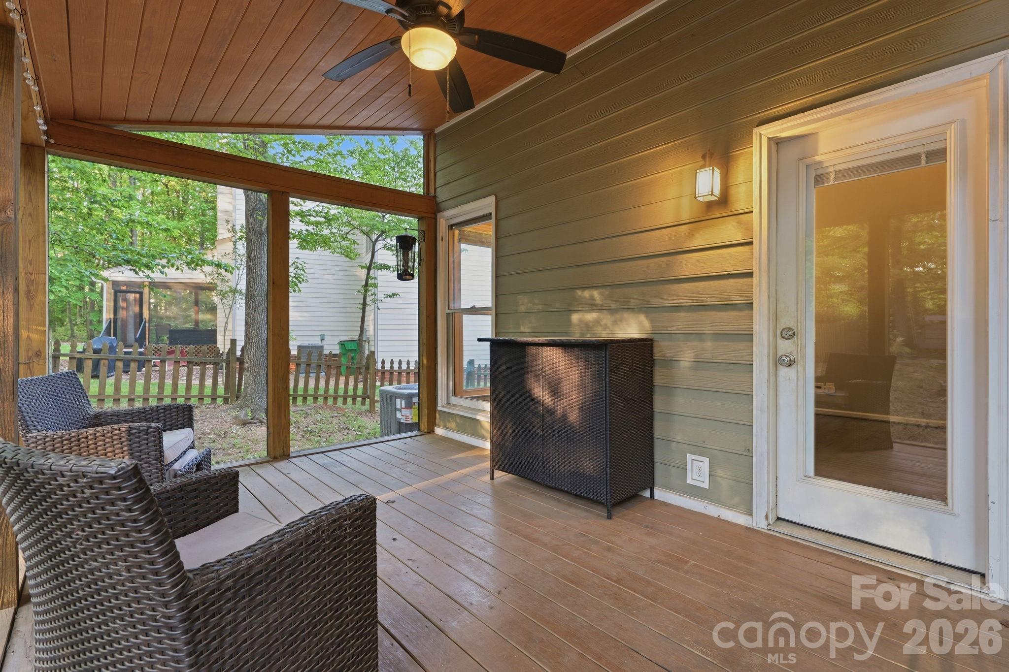 Davis Lake - Residential