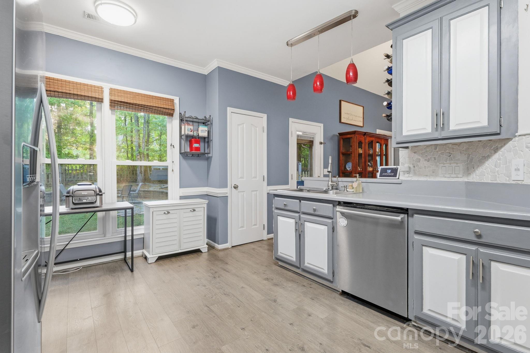 Davis Lake - Residential