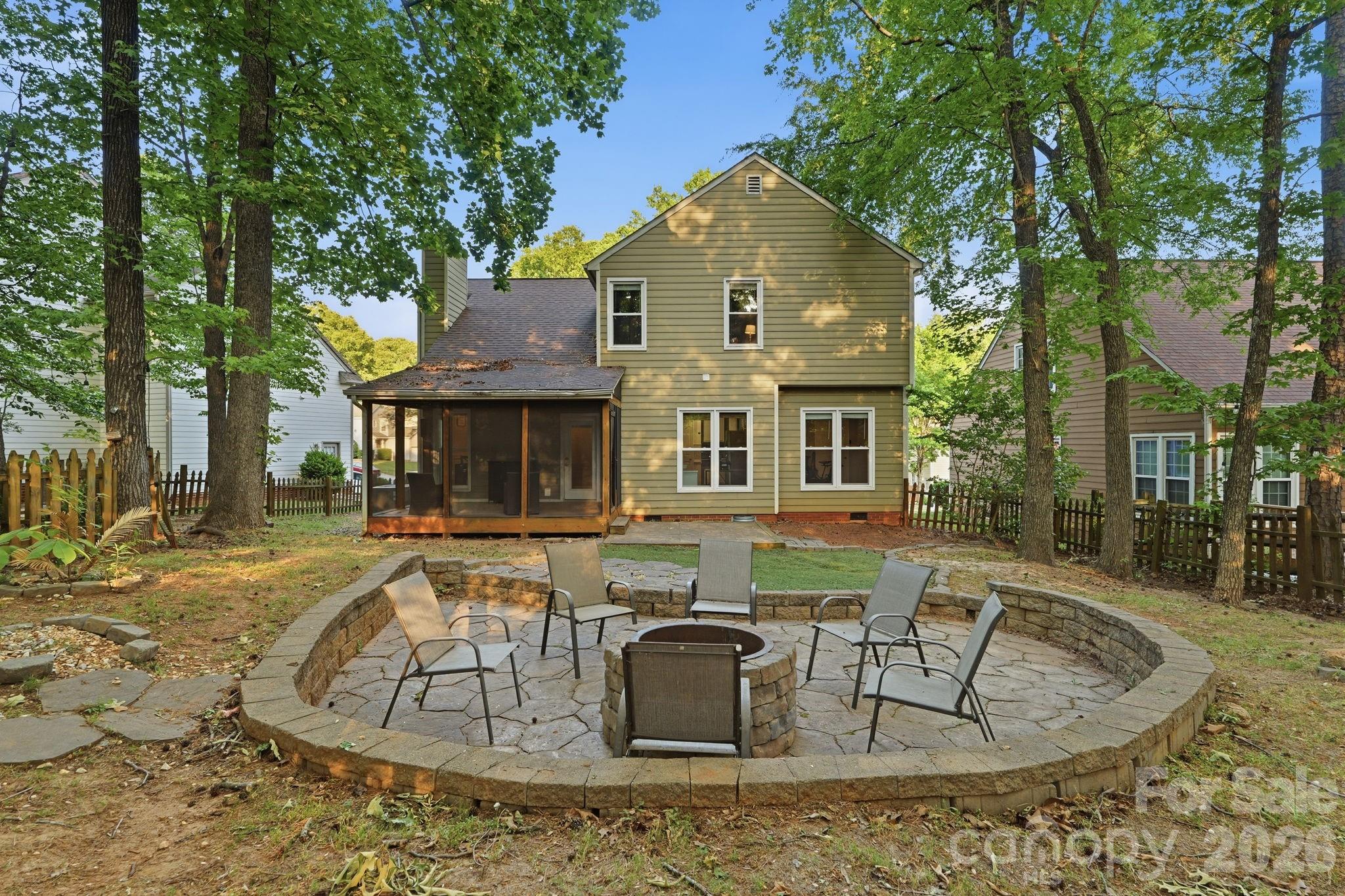 Davis Lake - Residential