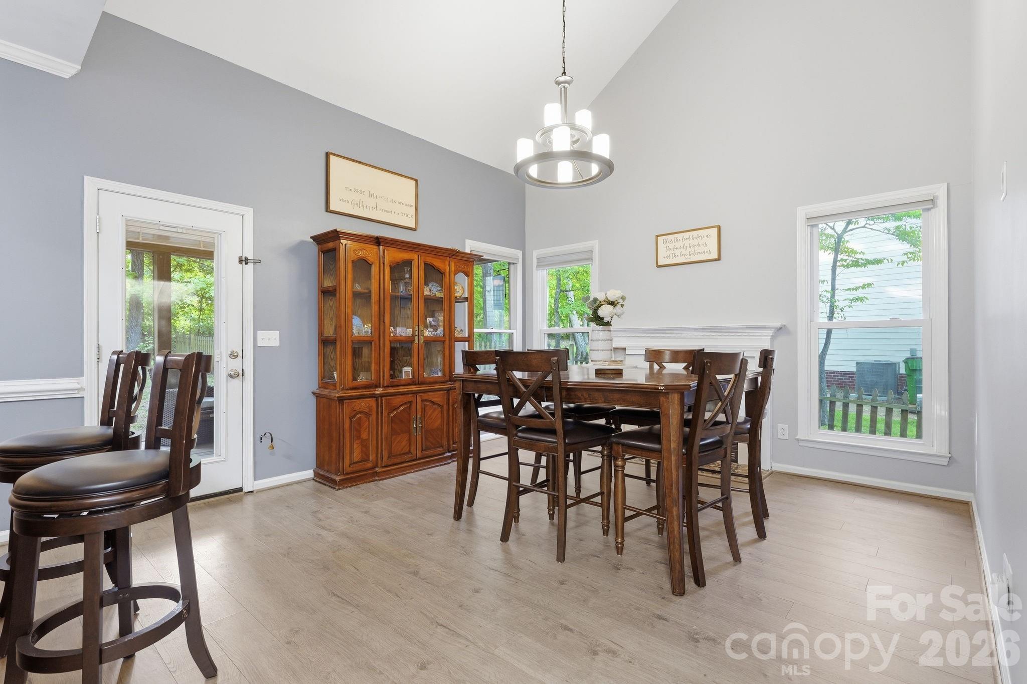 Davis Lake - Residential