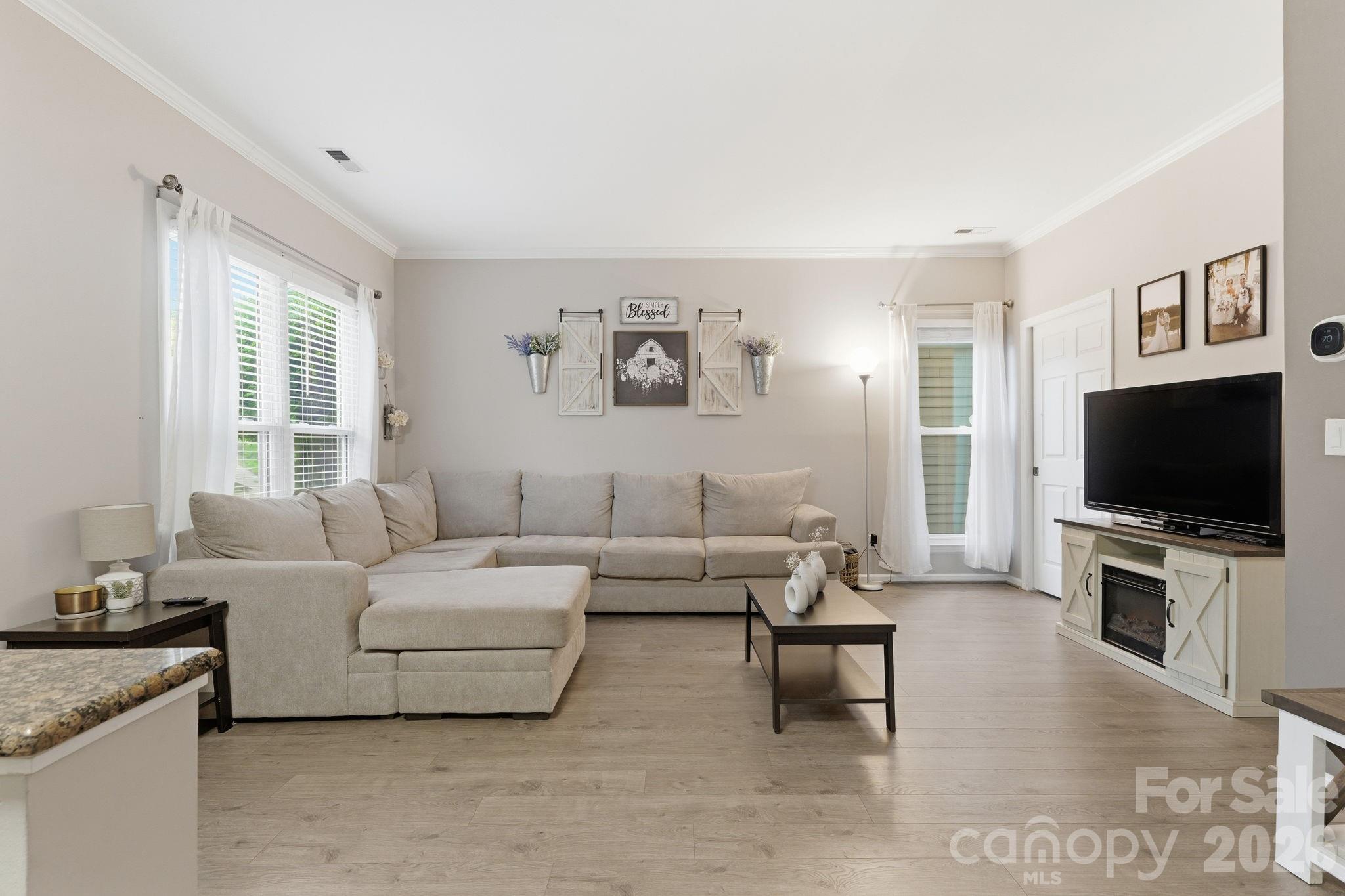 9732 Whitewood Trail