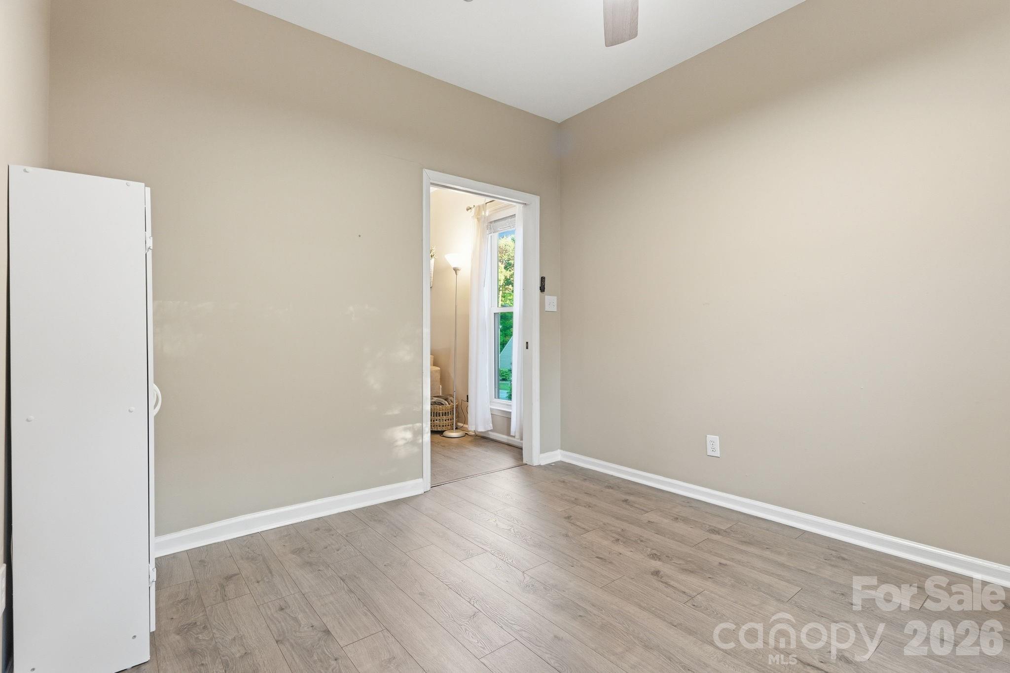 Davis Lake - Residential