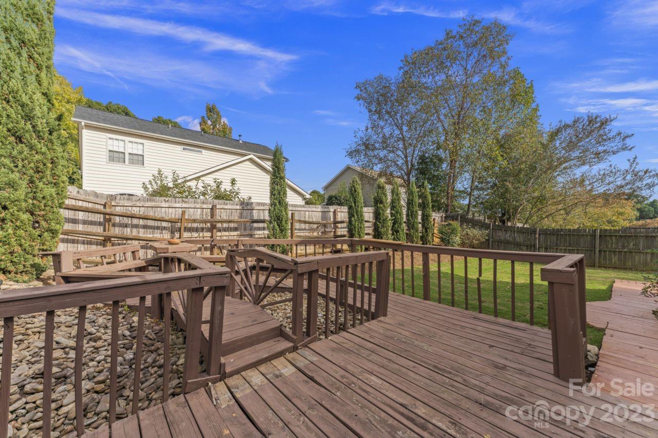 Stone Hollow - Residential