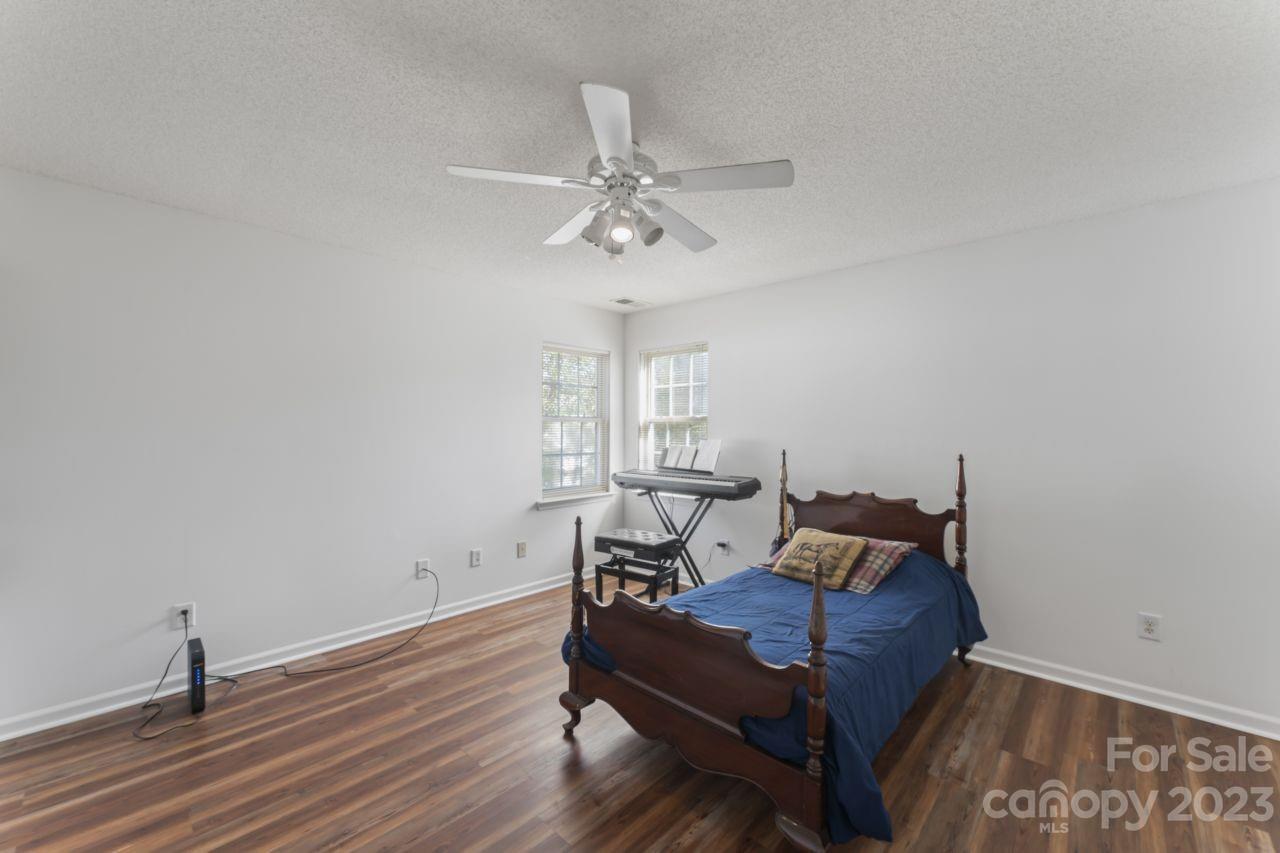 Stone Hollow - Residential