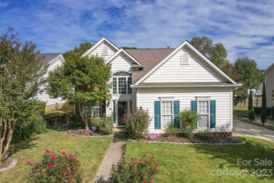 Location, location location!  This house is in the heart of Huntersville.  Conveniently located 3 bedroom plus loft with primary bedroom on the main floor.  High vaulted ceiling in the living room with double sided fireplace.  Granite counter tops with back splash in kitchen.  5 yr. old roof, 2 yr. old HVAC (outside unit), new SS range, microwave and dishwasher.  Private and partially fenced backyard with large patio, deck and beautiful trees.  Laminated floors and painted throughout. Garden tub with laundry area on main floor.  Oversized 1 car garage with plenty of space to park on driveway.  5 min from Birkdale, Lake Norman, I-77 and 20 min from Charlotte.  Come and see this home, it's ready for its new owners!