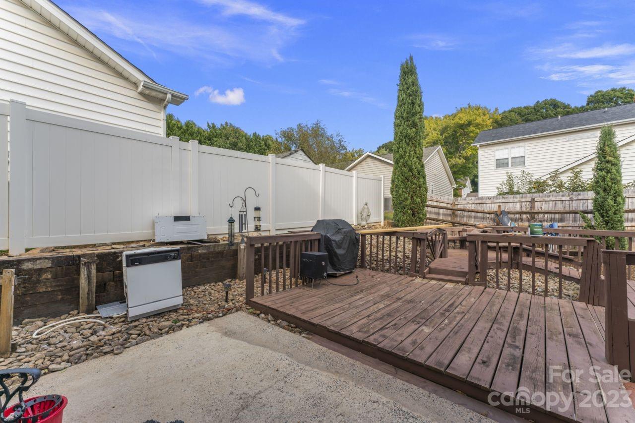 Stone Hollow - Residential