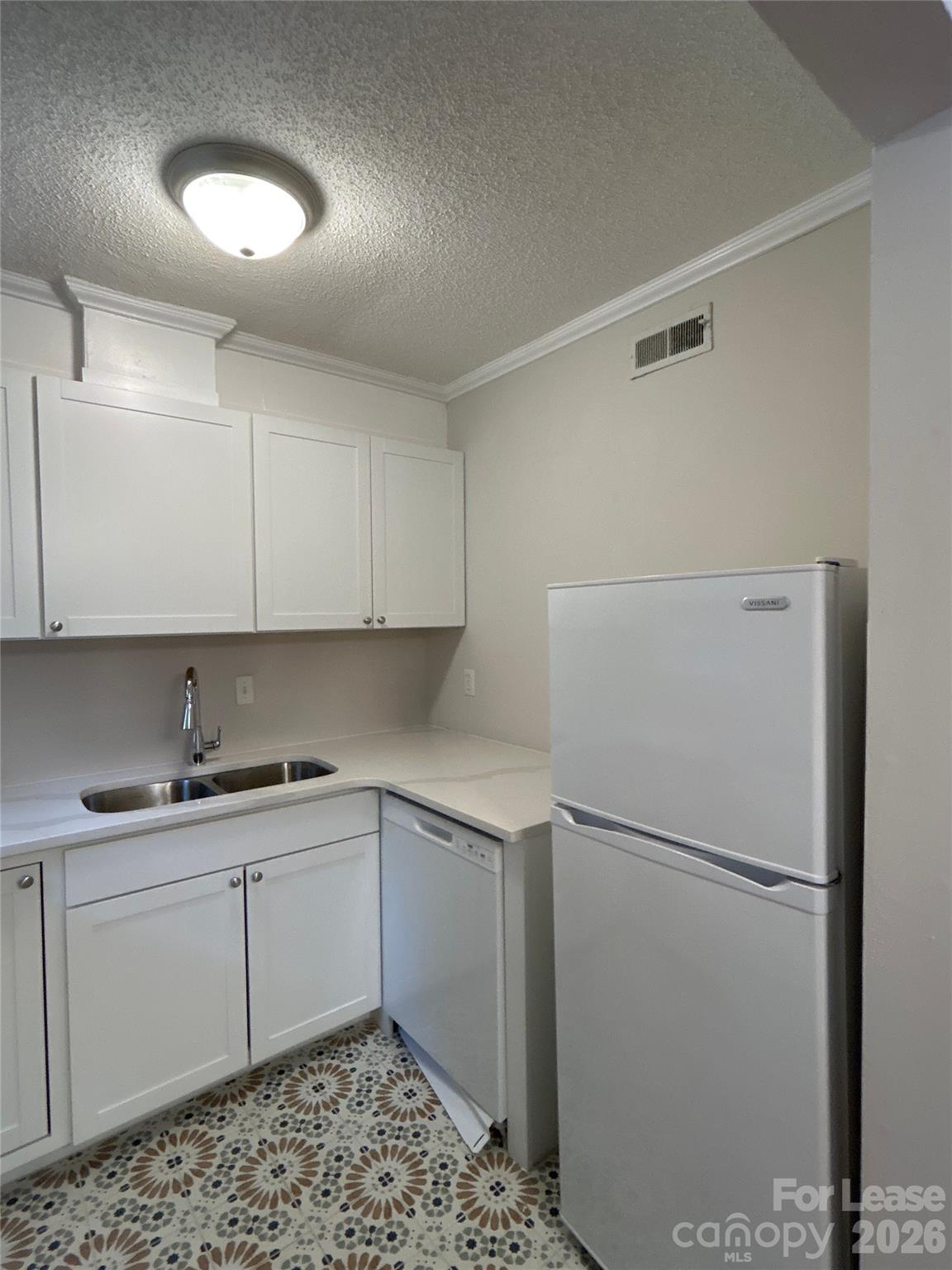 926 Hollywood Street