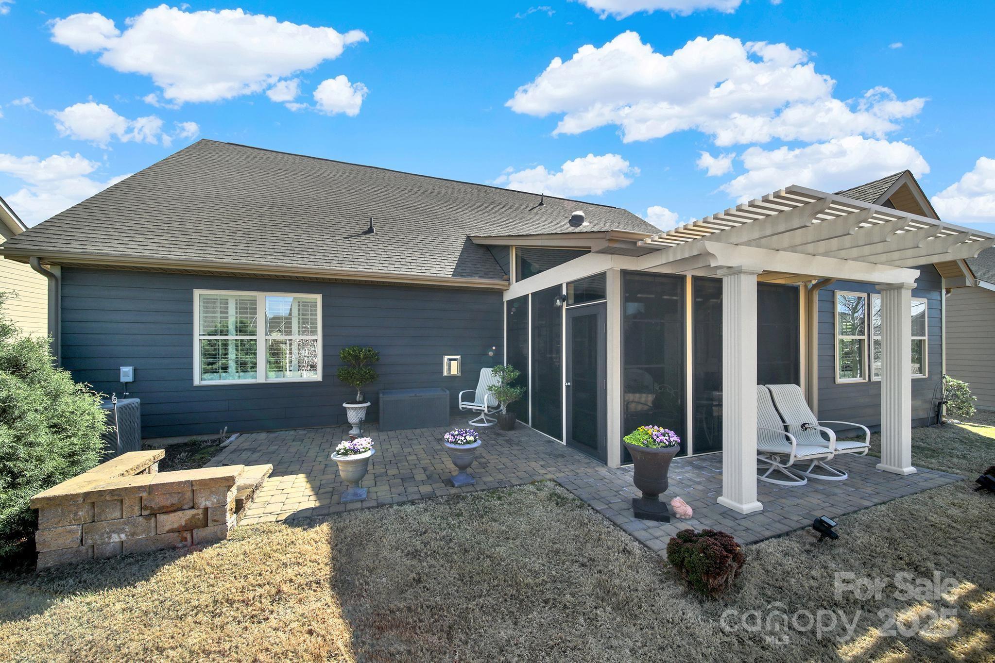 Tree Tops - Residential