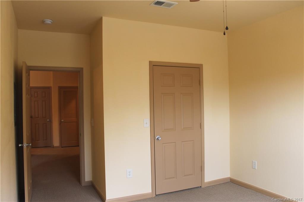 Seasons at Biltmore Lake - Residential