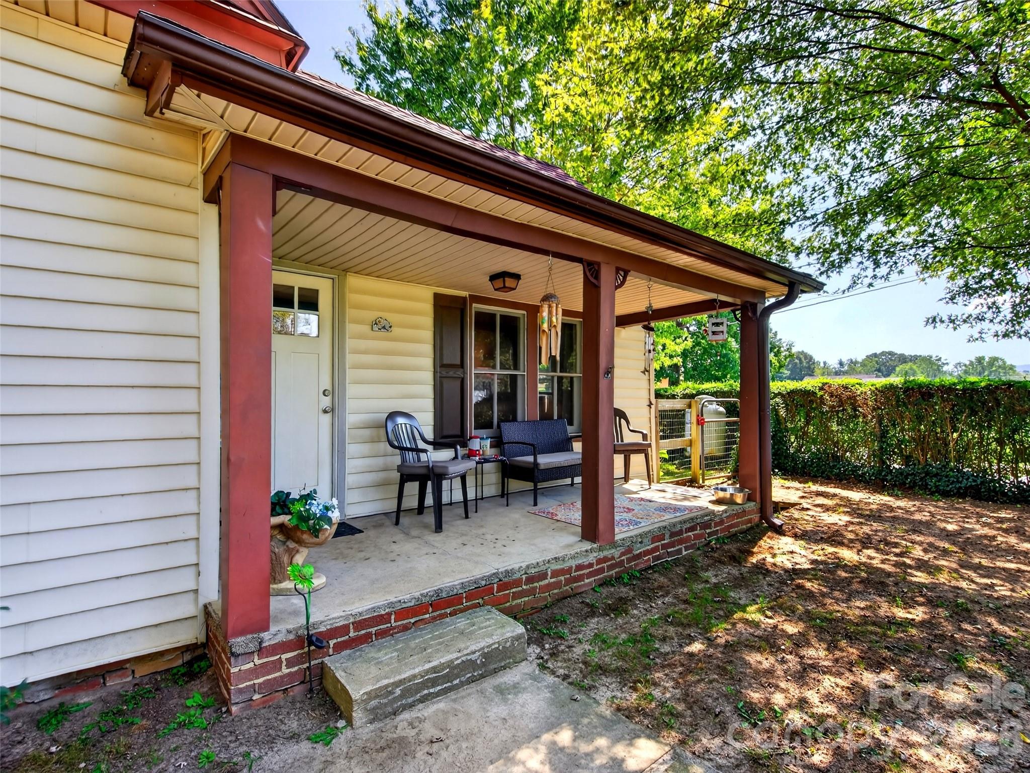110 E Price Street