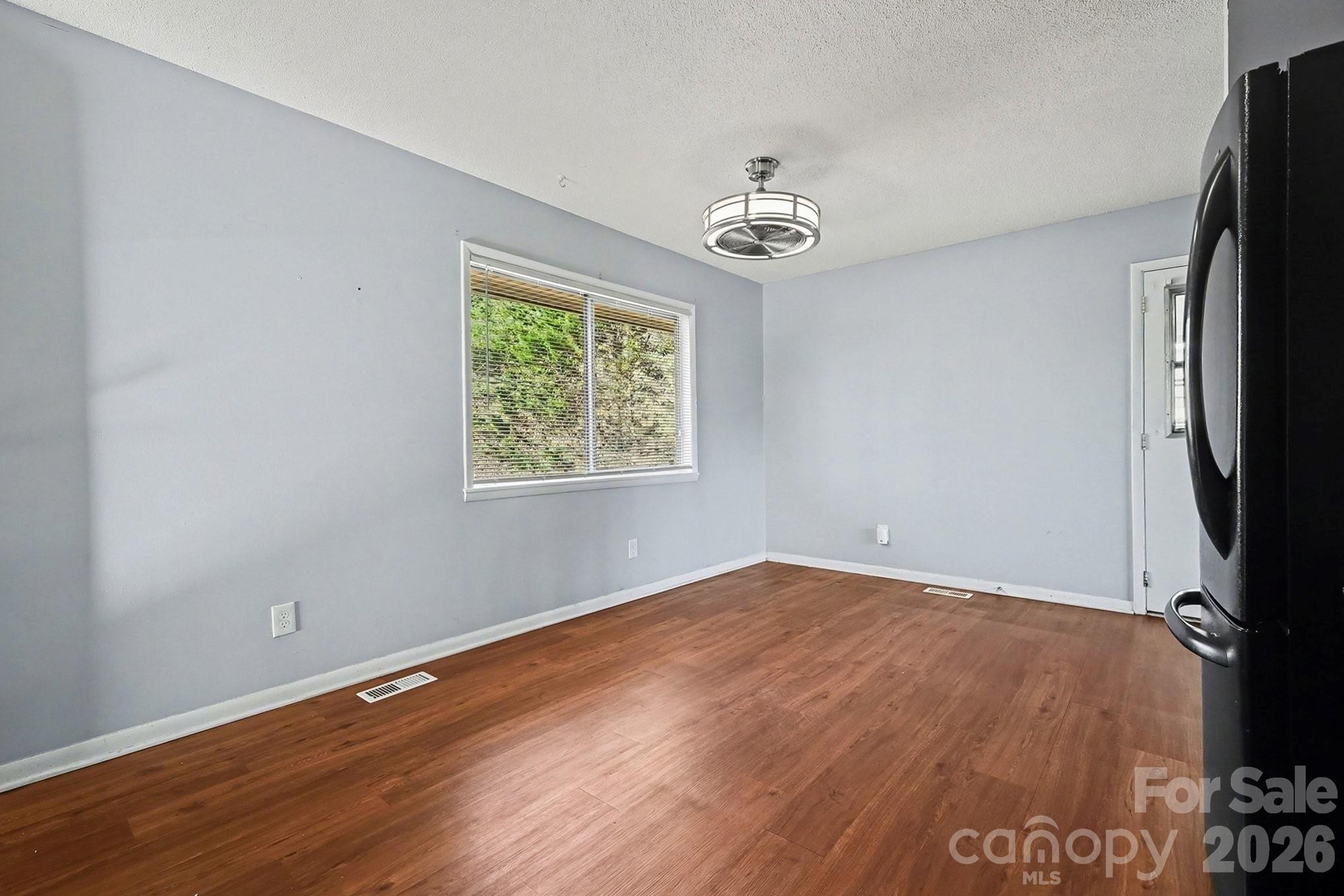 Vinton Woods - Residential