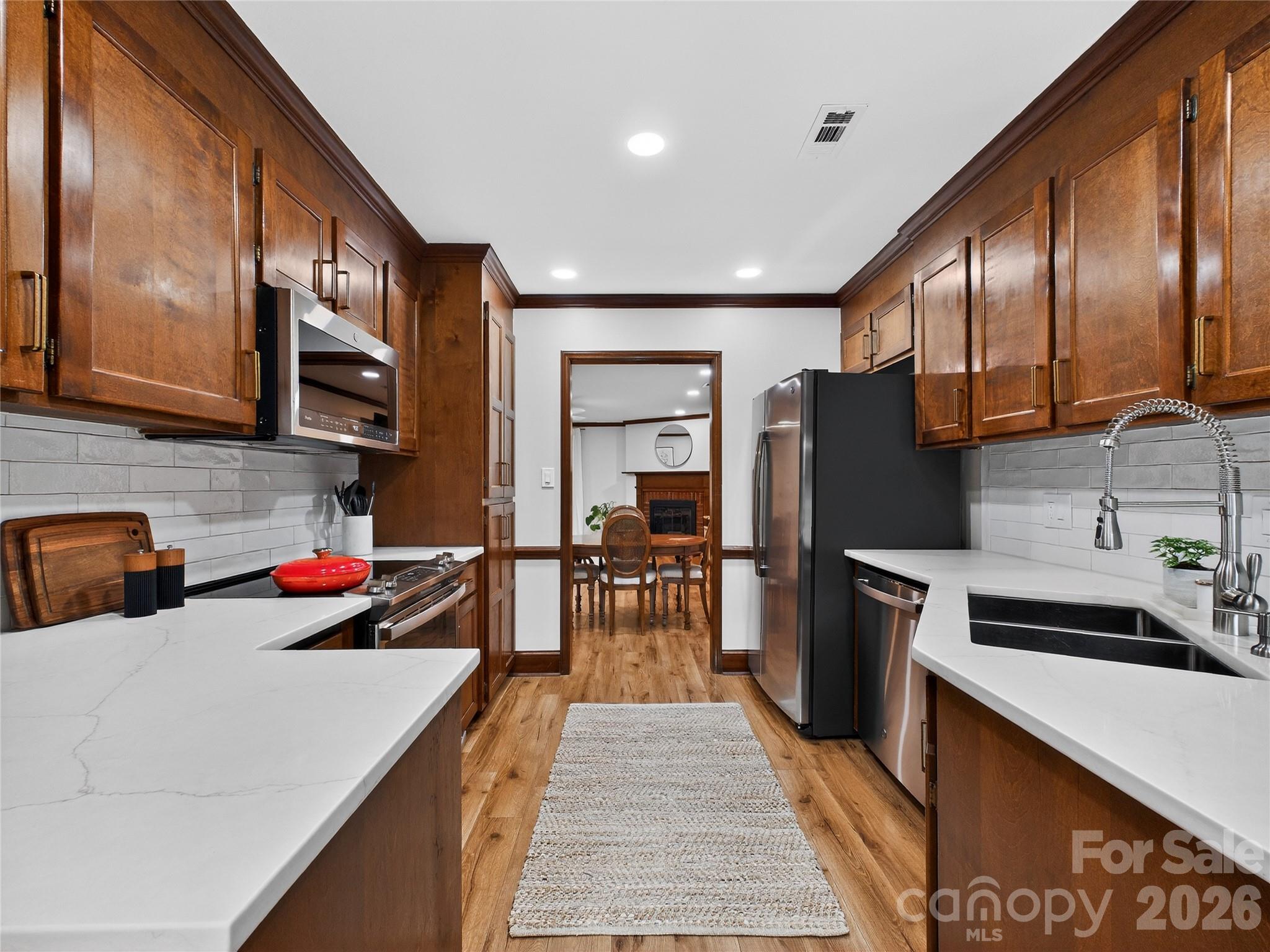 Newman Manor - Residential