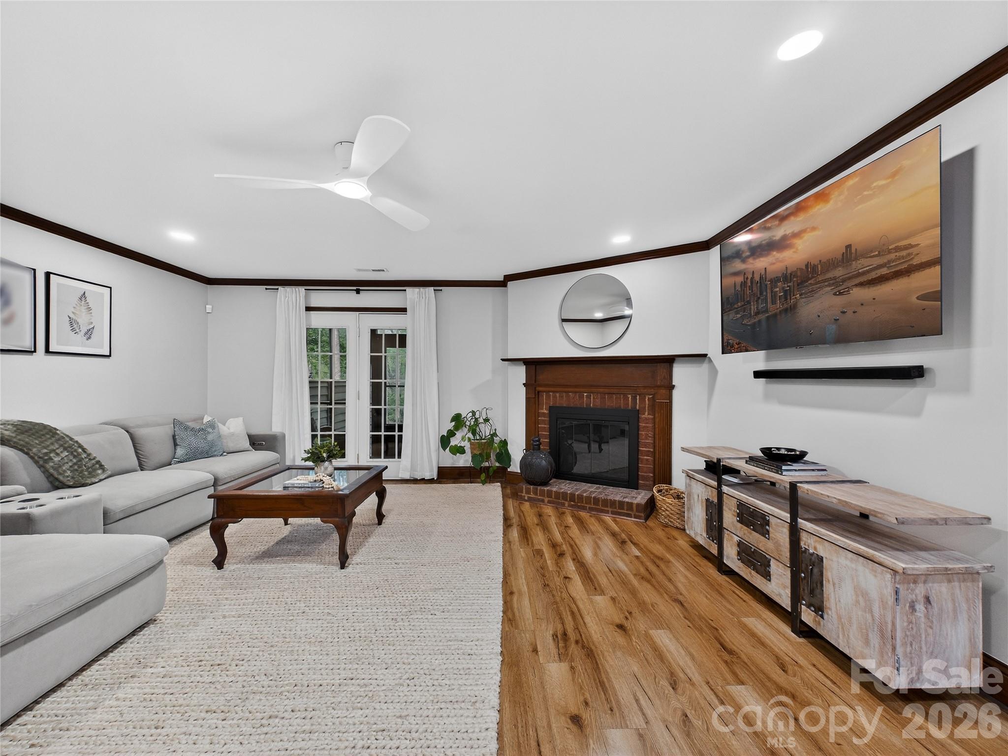 Newman Manor - Residential