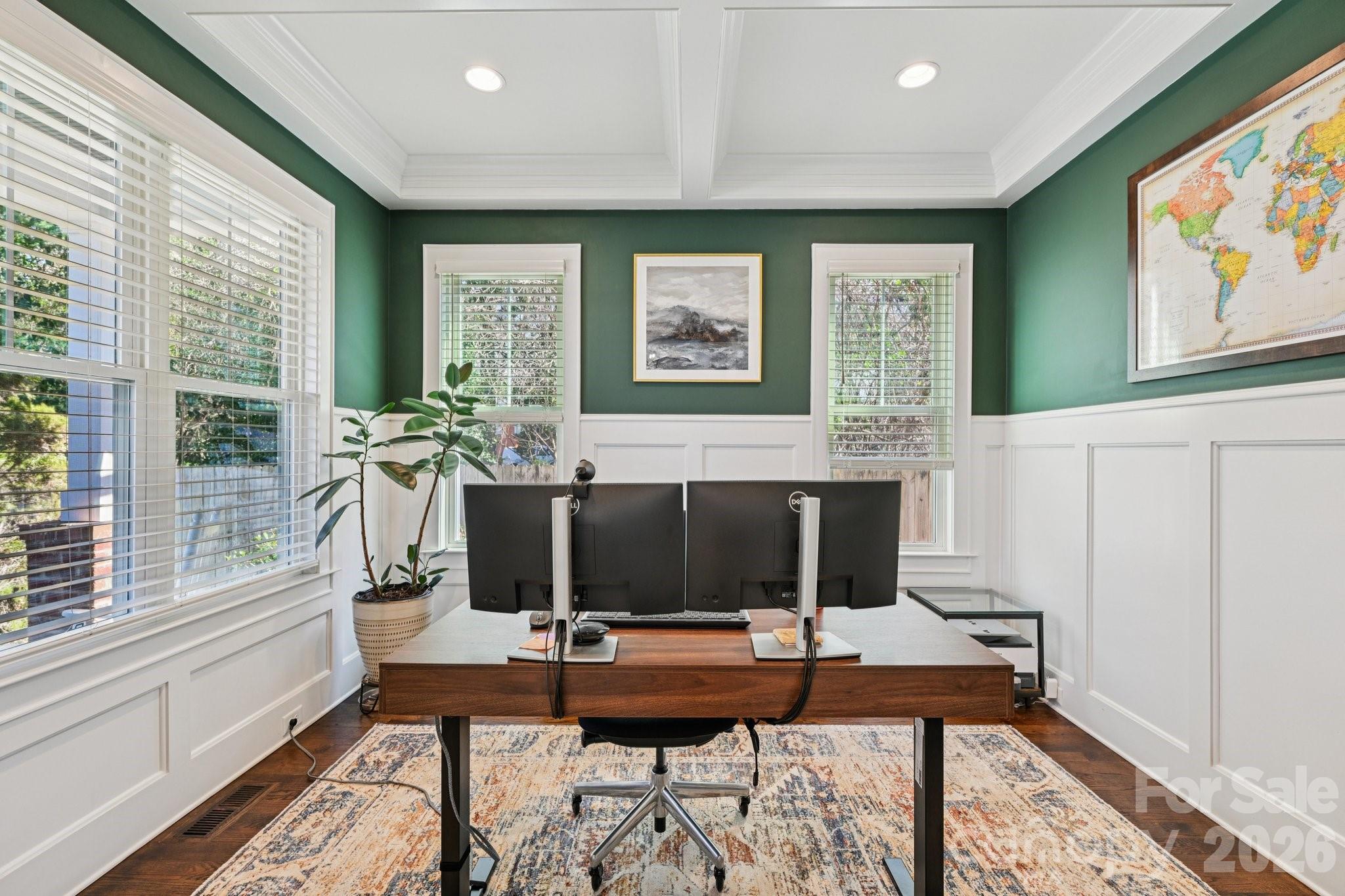 The Oaks at Midwood - Residential