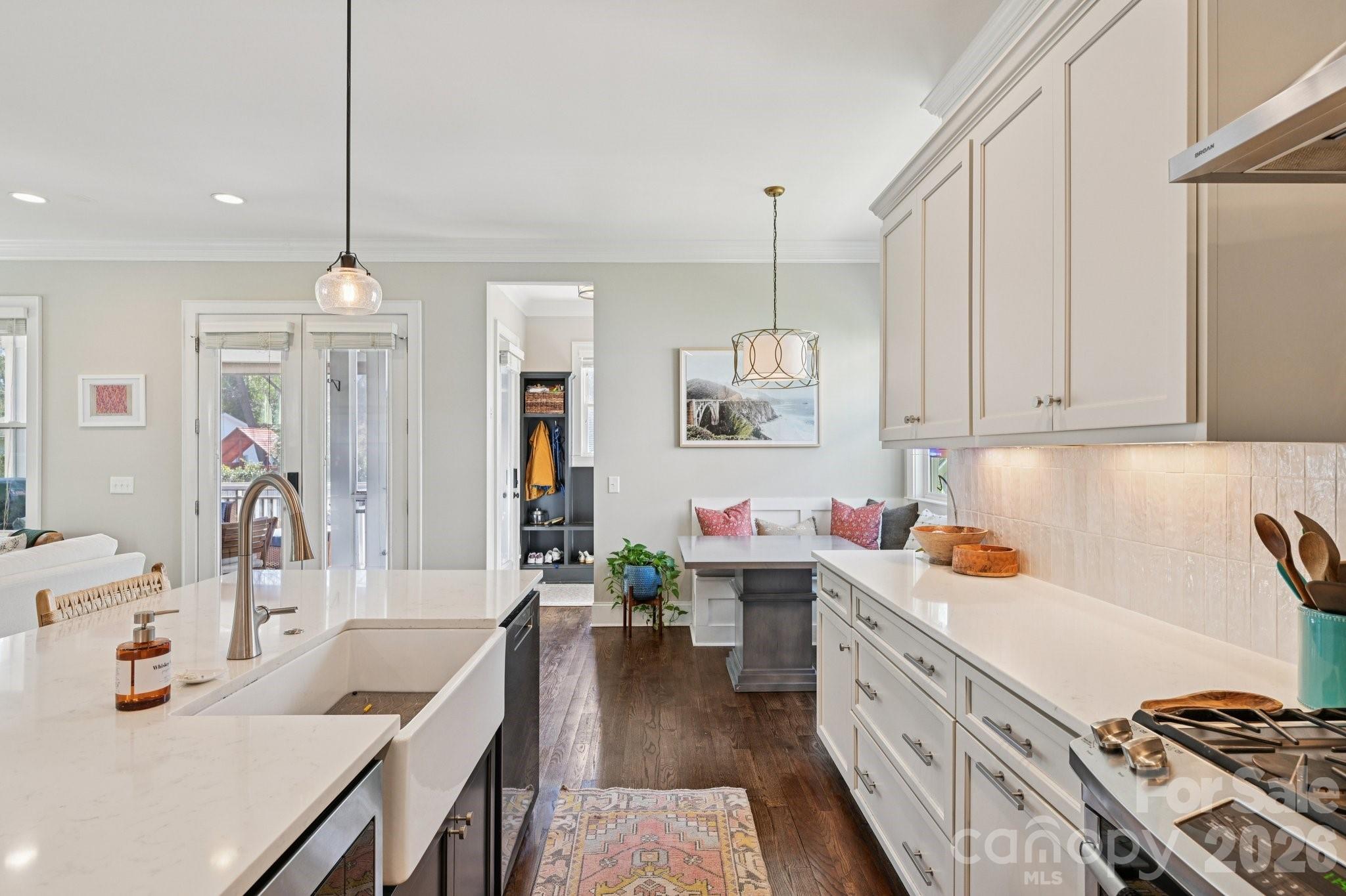 The Oaks at Midwood - Residential