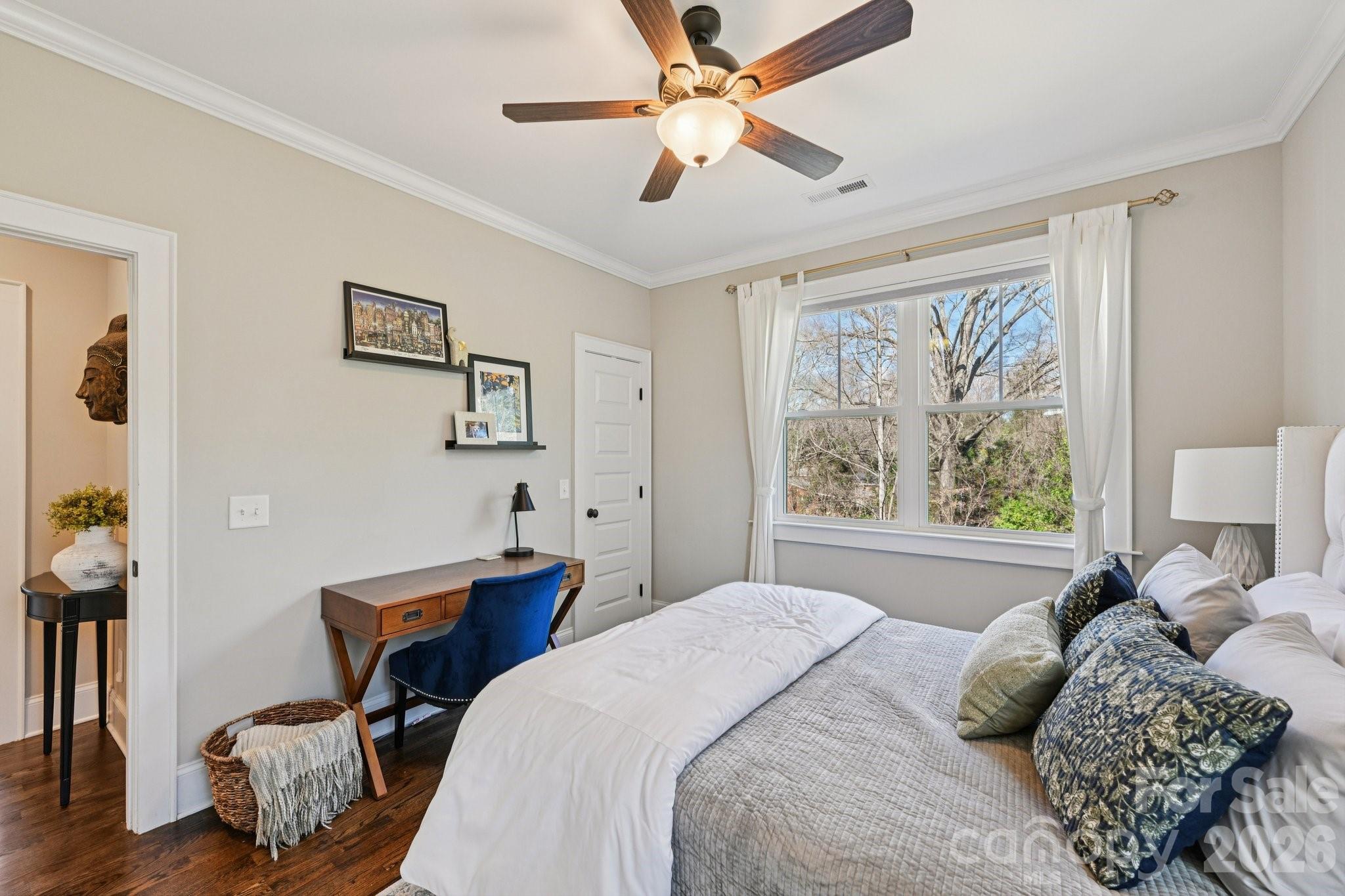 The Oaks at Midwood - Residential