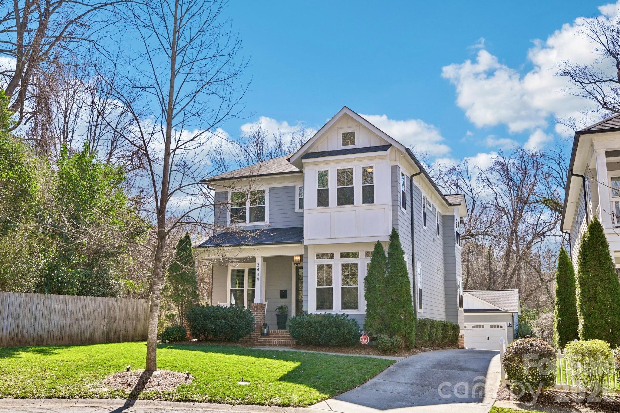 The Oaks at Midwood - Residential