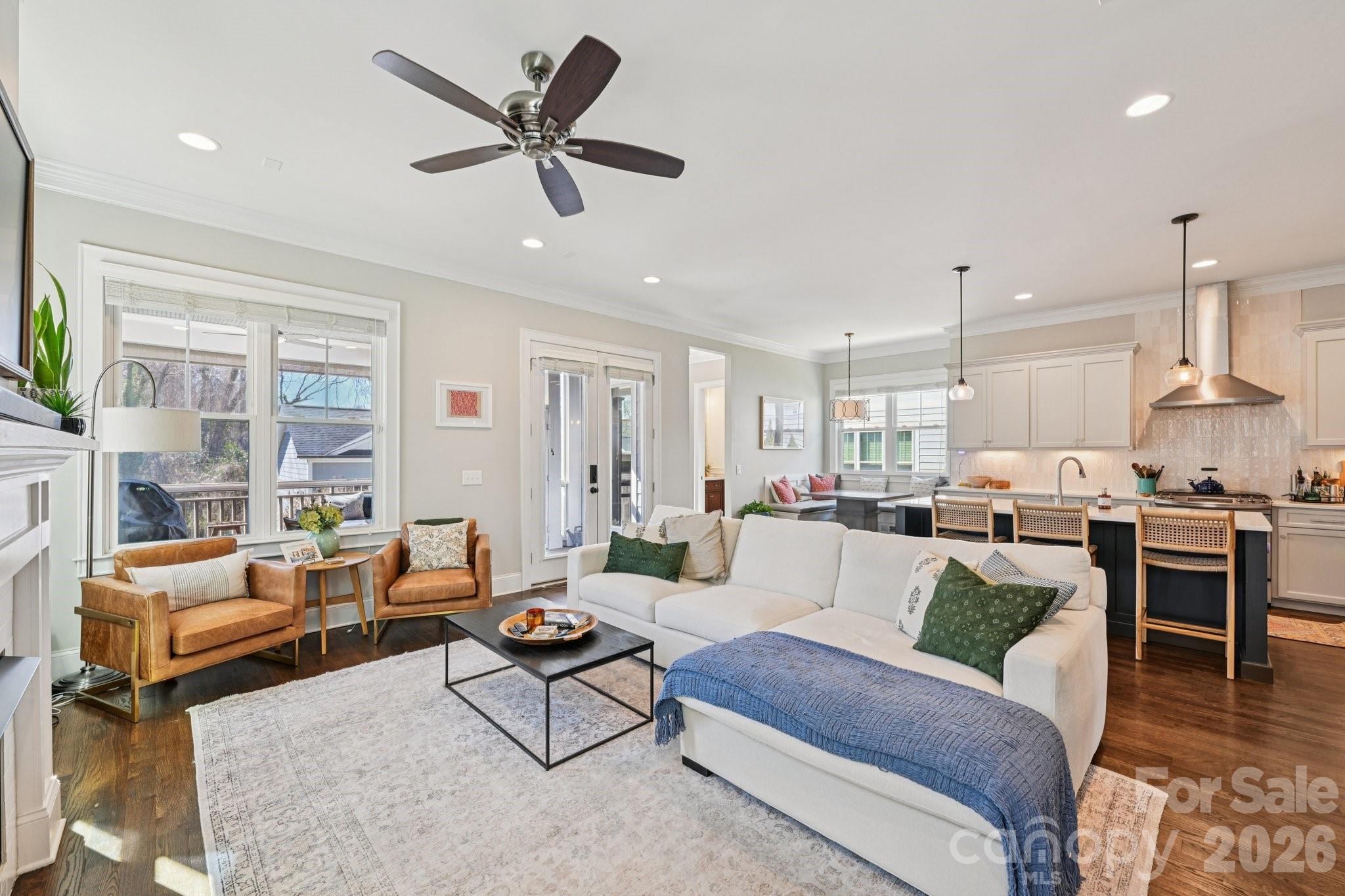 The Oaks at Midwood - Residential