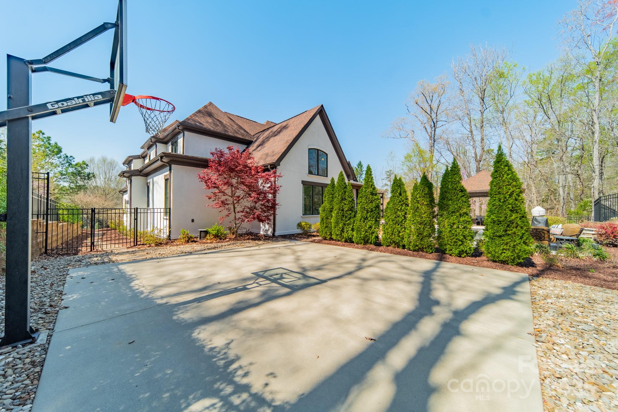 Firethorne - Residential