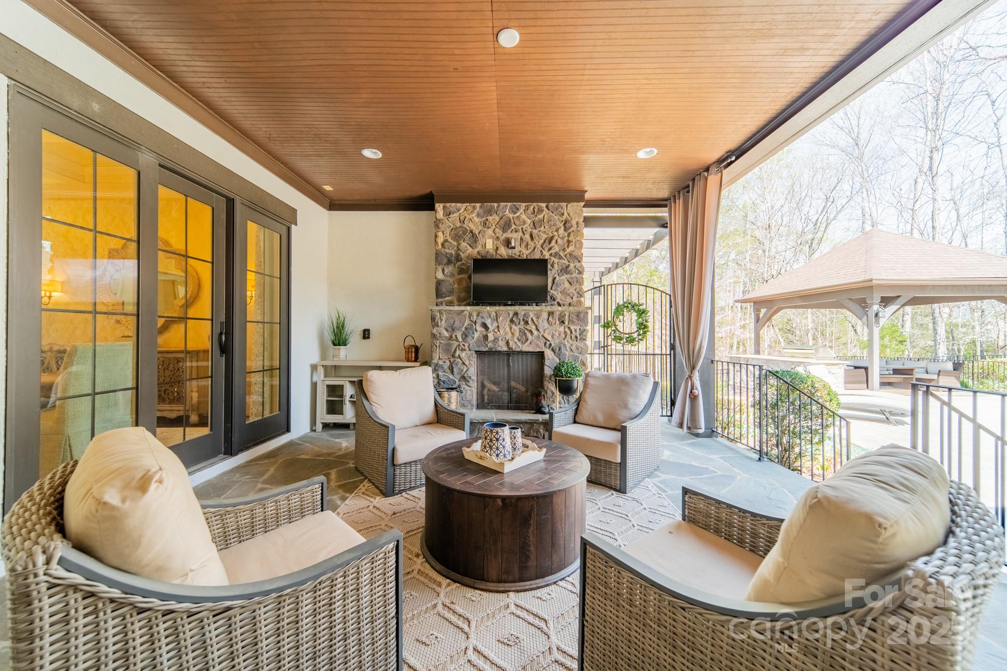 Firethorne - Residential