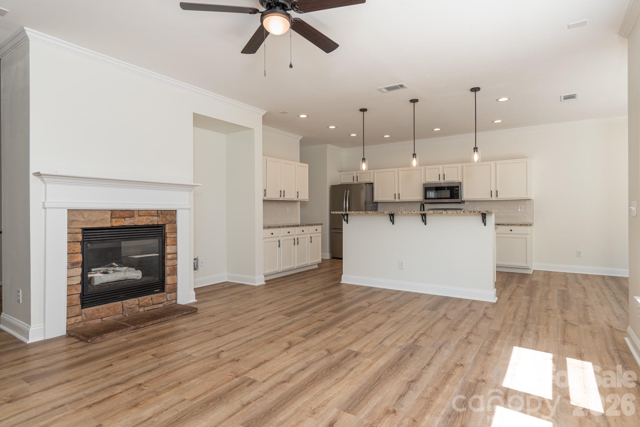 123 Glade Valley Avenue