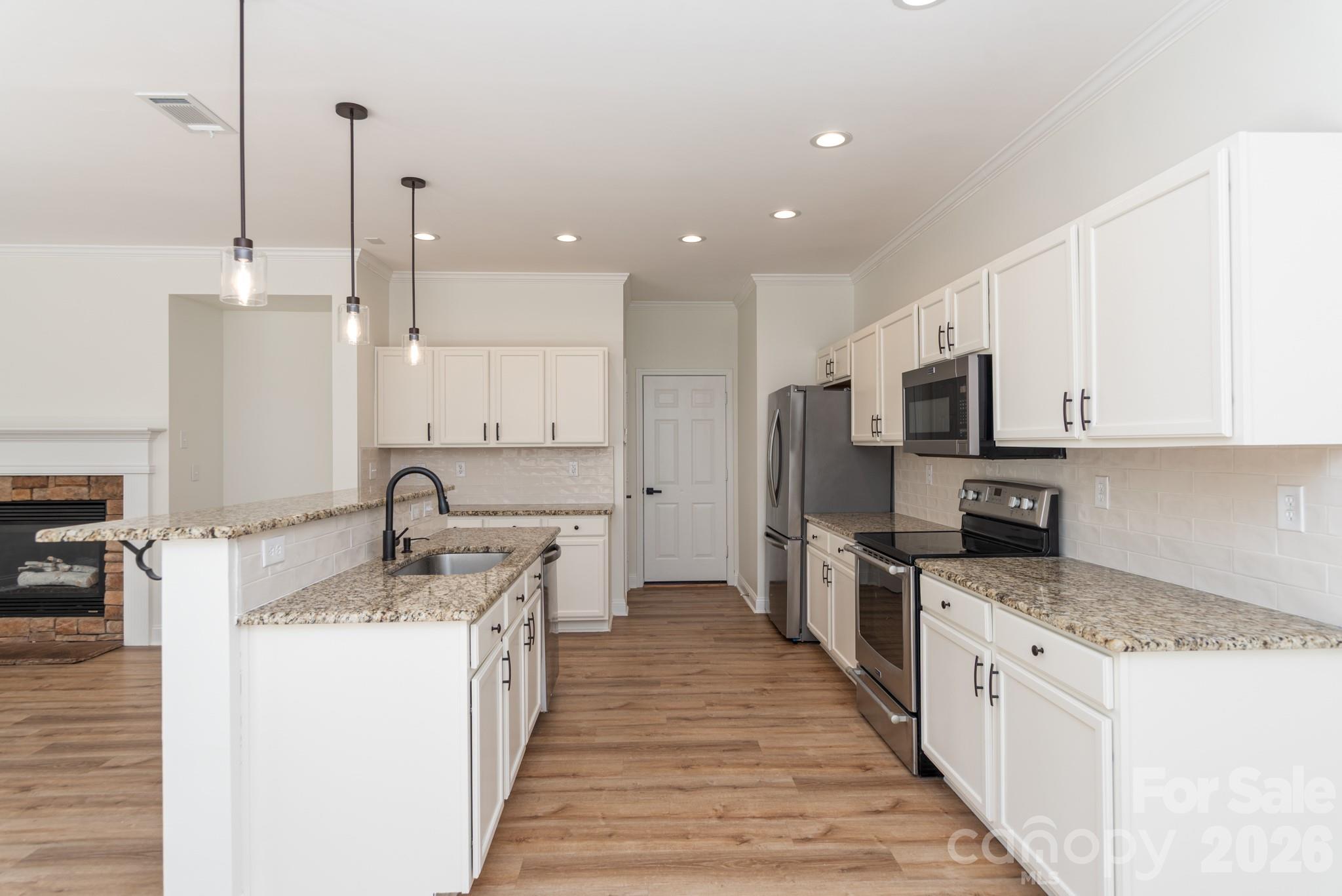 123 Glade Valley Avenue