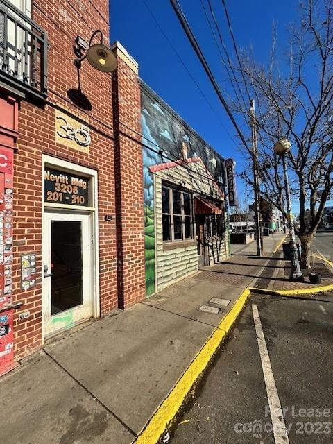 The Arts District - Residential Lease