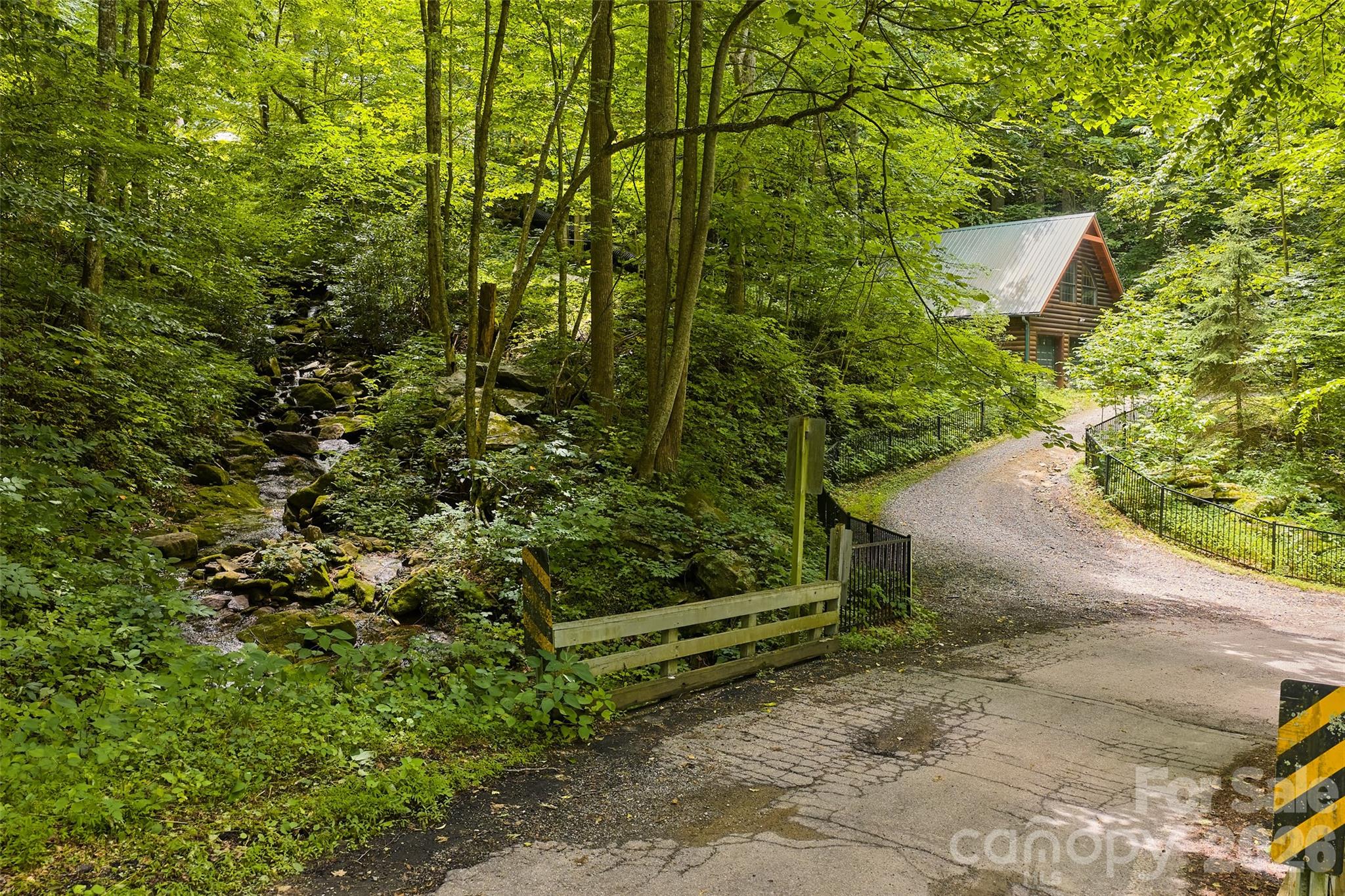 1482 Howard Moore Road