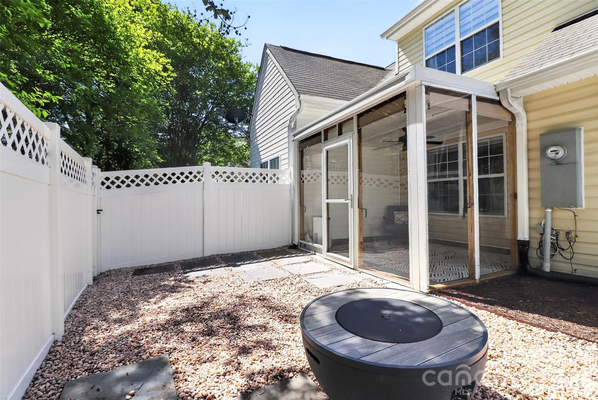 Lexington Commons - Residential