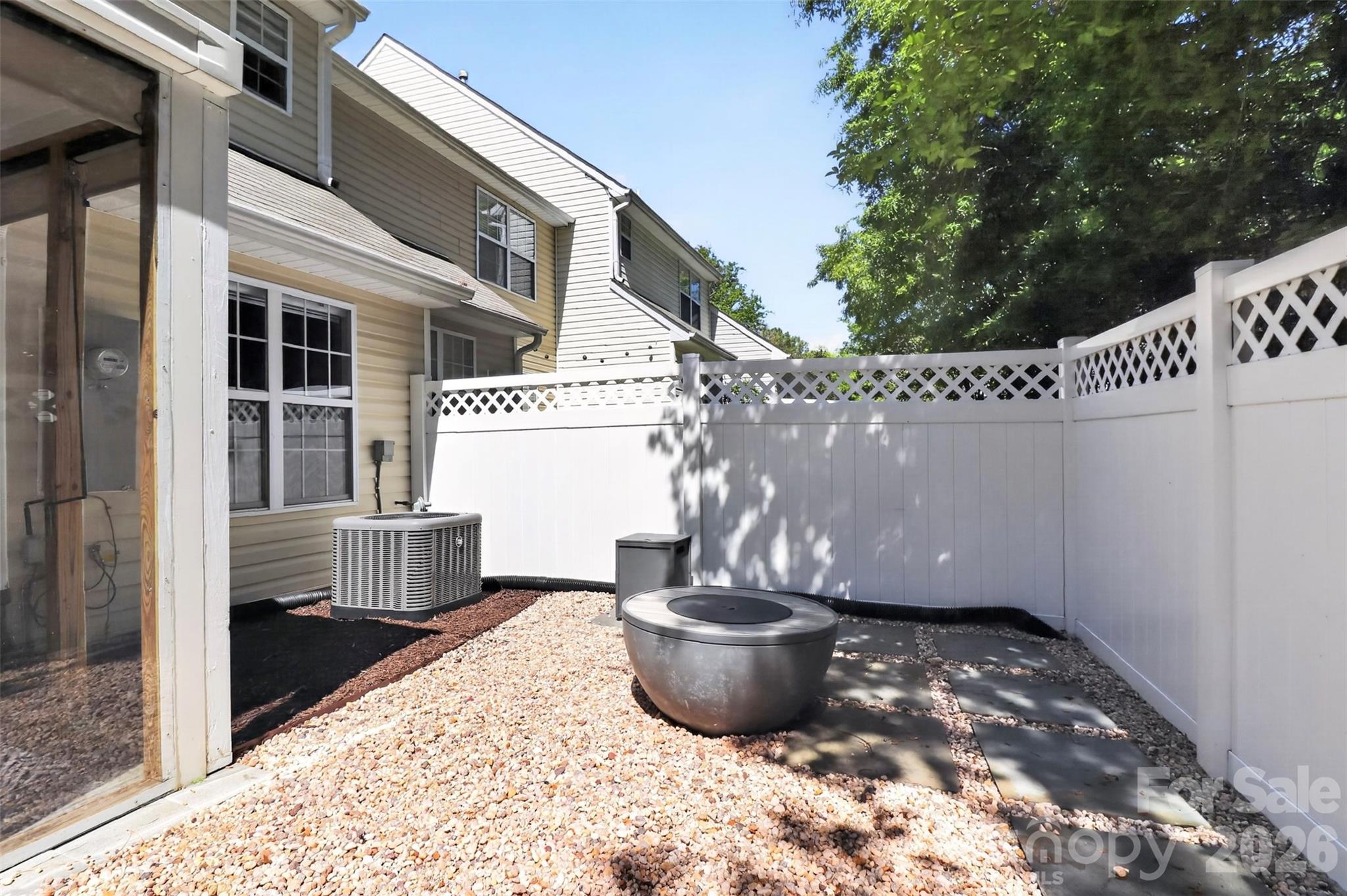 Lexington Commons - Residential