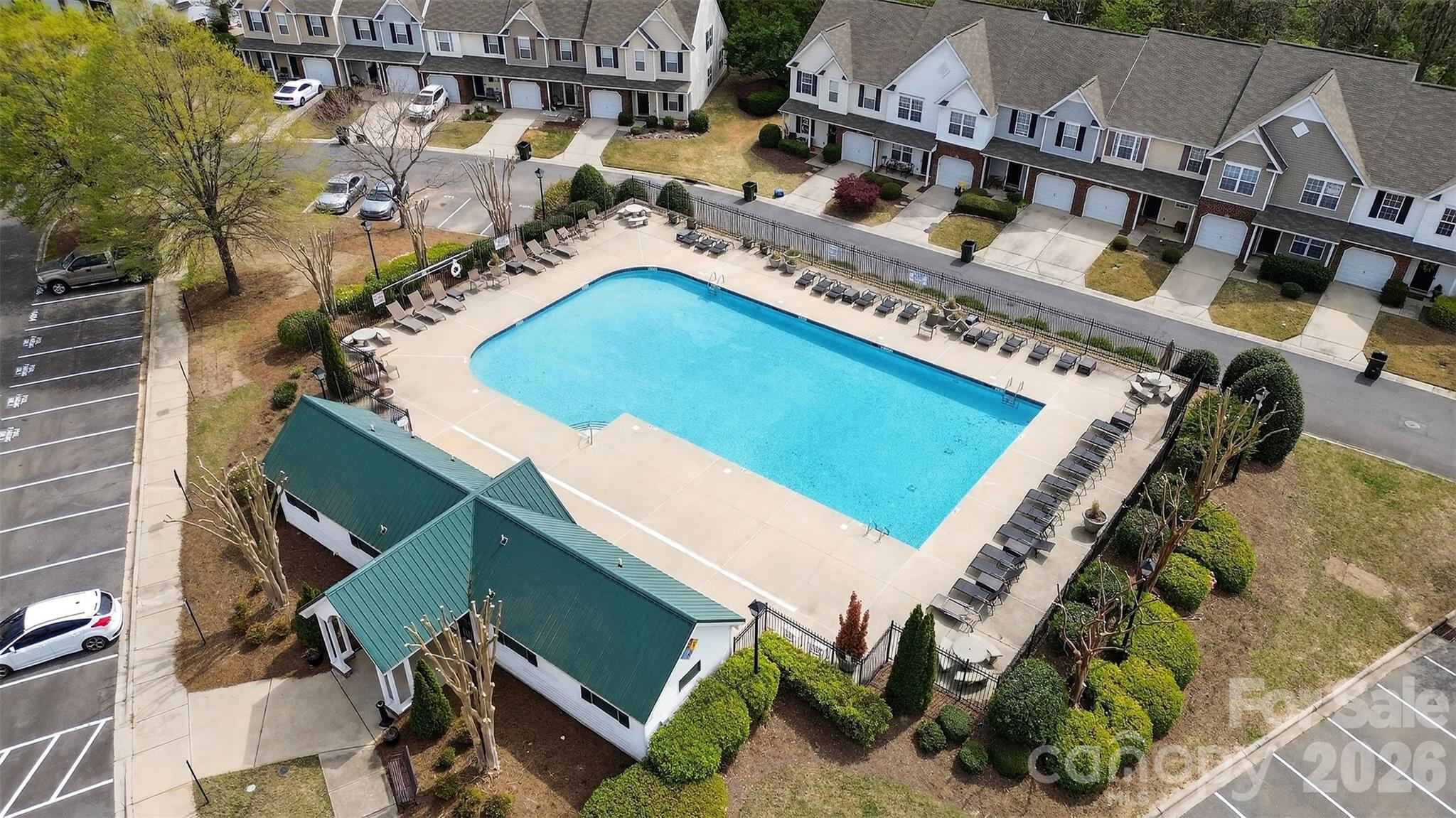 Lexington Commons - Residential