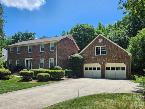 Photo of 3836 Singletree Road, Charlotte, NC 28227 (MLS # 4406066)