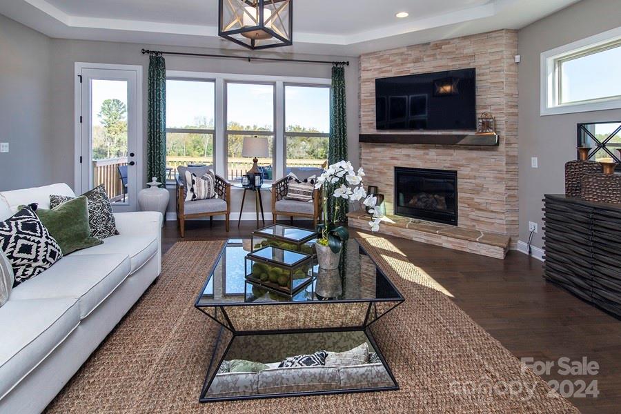 The Estates at Sugar Creek - Residential