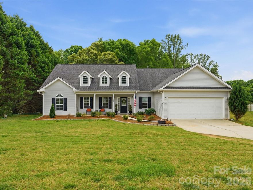 Welcome home to 189 Wesley Amaker Rd in York, SC—a peaceful retreat offering the perfect blend of comfort, space, and country charm. Nestled on a private lot, this property provides a quiet escape from the hustle and bustle while remaining convenient to York and surrounding areas.
Step inside to find a warm and inviting interior with a functional layout designed for everyday living and entertaining. Spacious living areas offer plenty of room to relax, while natural light enhances the home’s welcoming atmosphere. The kitchen provides ample cabinet and counter space, ideal for preparing meals and gathering with family and friends.
Outside, enjoy wide-open space perfect for outdoor entertaining, gardening, or simply unwinding and taking in the serene surroundings. Whether you’re sipping coffee on the porch, hosting a weekend cookout, or enjoying quiet evenings under the stars, this property offers room to live and breathe.
If you’re looking for privacy, versatility, and the charm of country living—all within reach of modern conveniences—189 Wesley Amaker Rd is a must-see. Schedule your showing today and experience all this home has to offer!