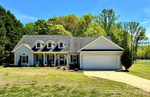 Photo of 189 Wesley Amaker Road, York, SC 29745 (MLS # 4367872)
