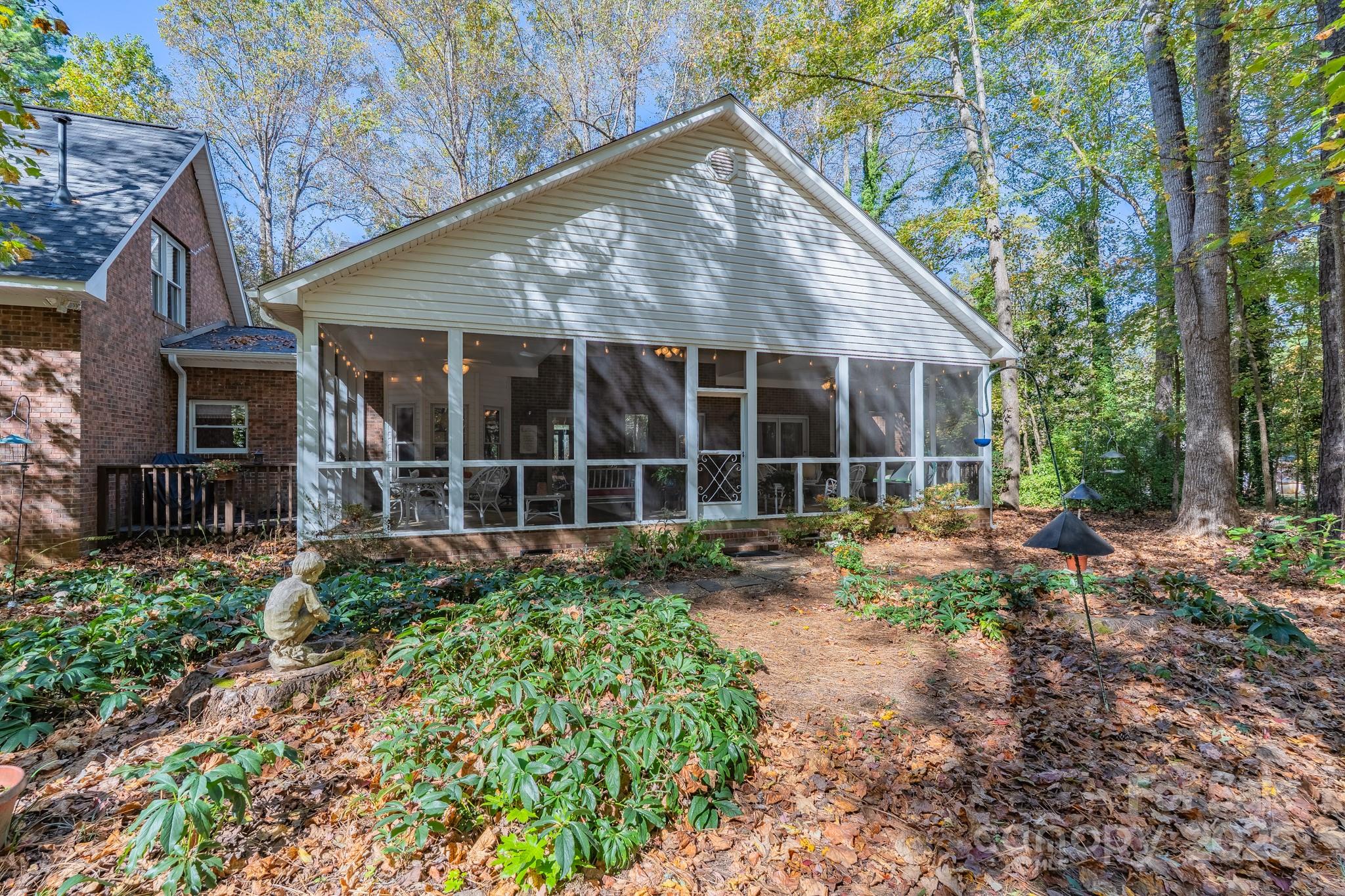 Meadow Lakes - Residential