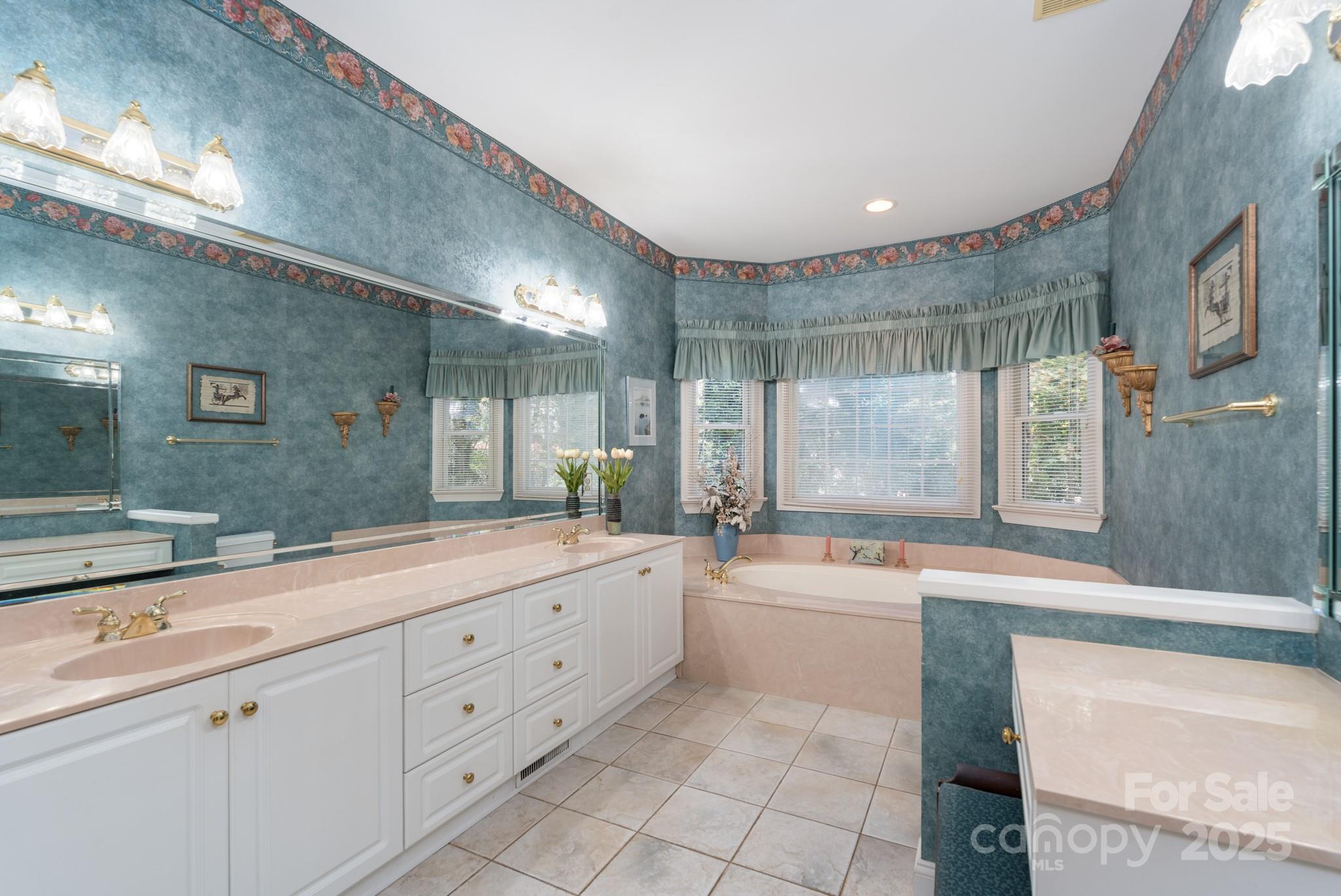 Meadow Lakes - Residential