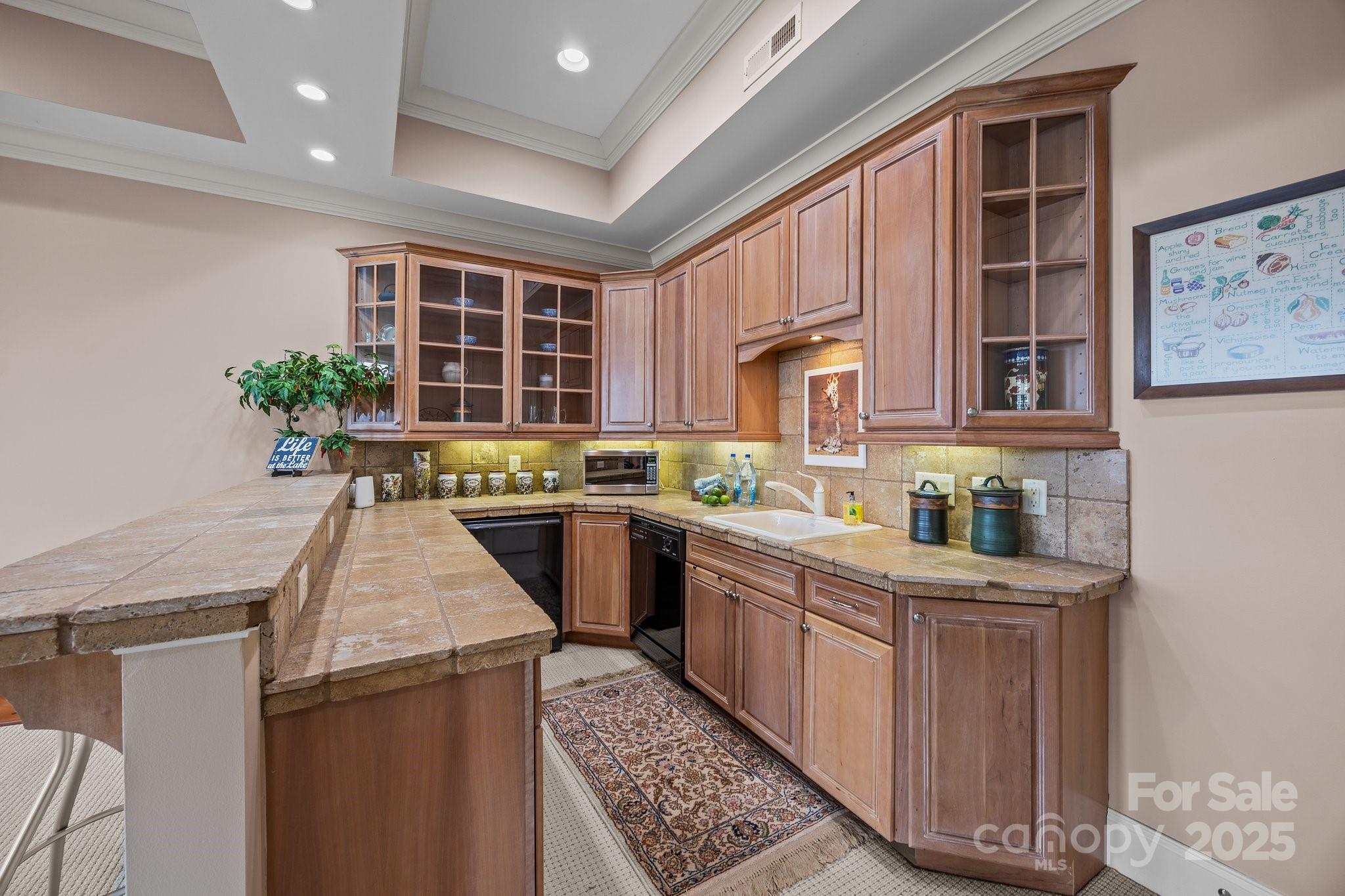 The Peninsula - Residential