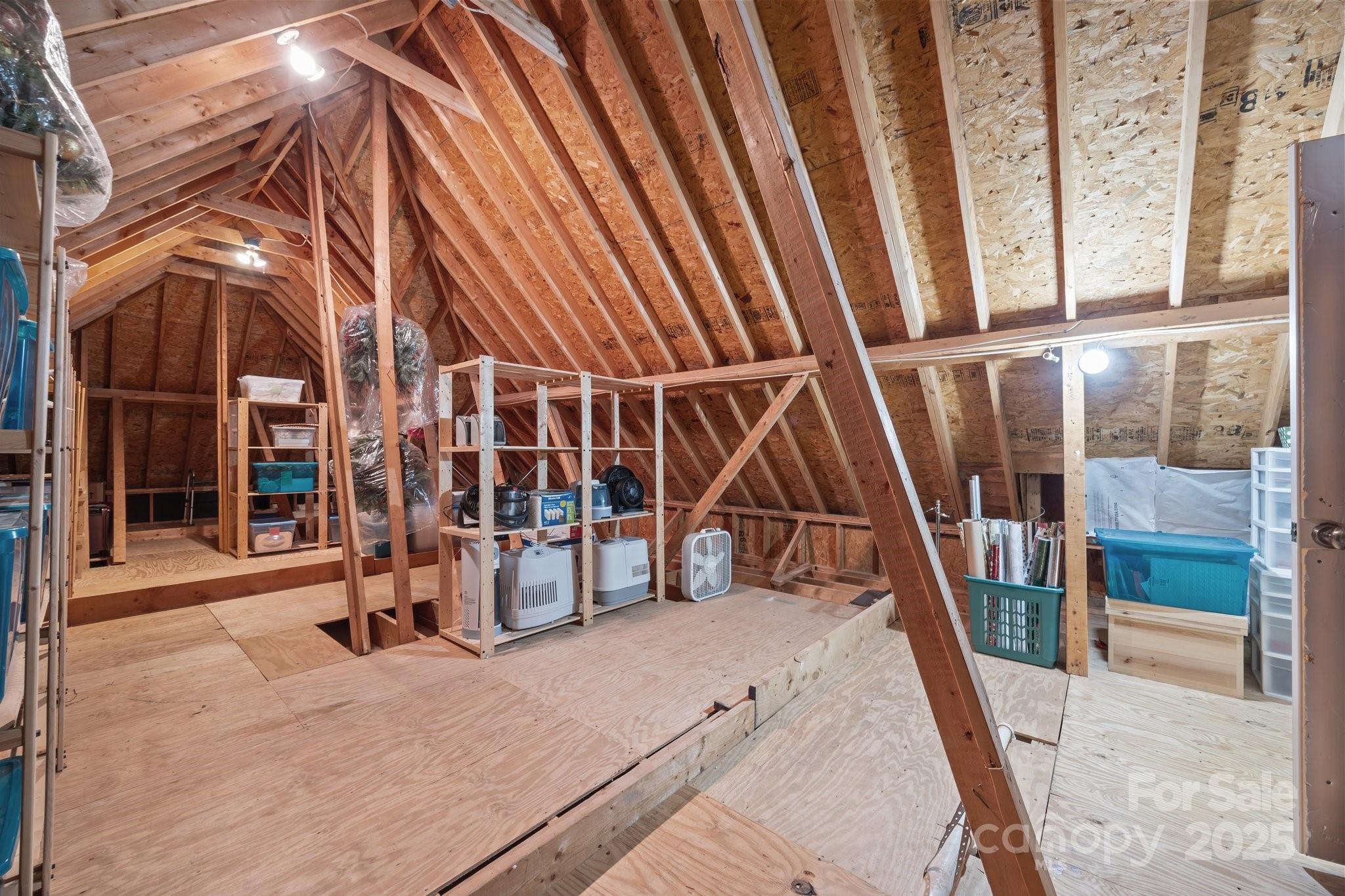 The Peninsula - Residential